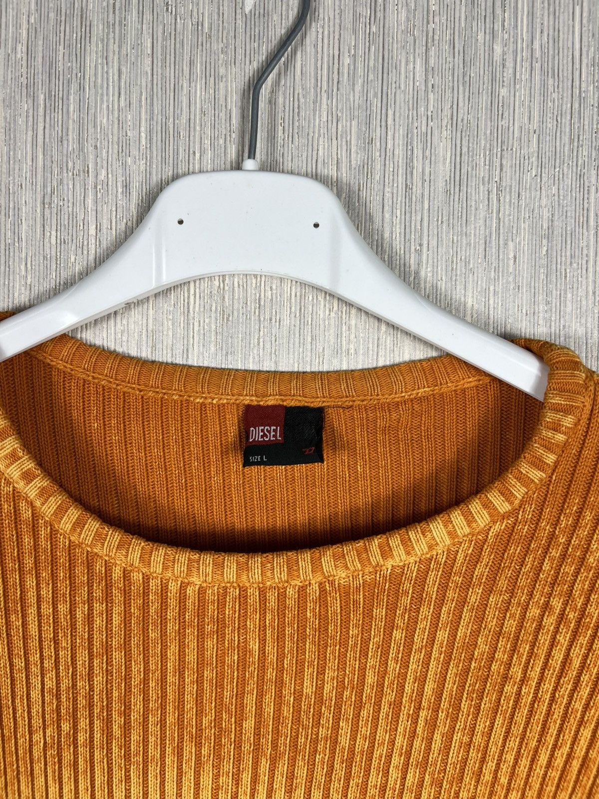 Diesel Vintage 90s Diesel slim knit spray y2k logo sweater ribbed Size US L / EU 52-54 / 3 - 9 Thumbnail