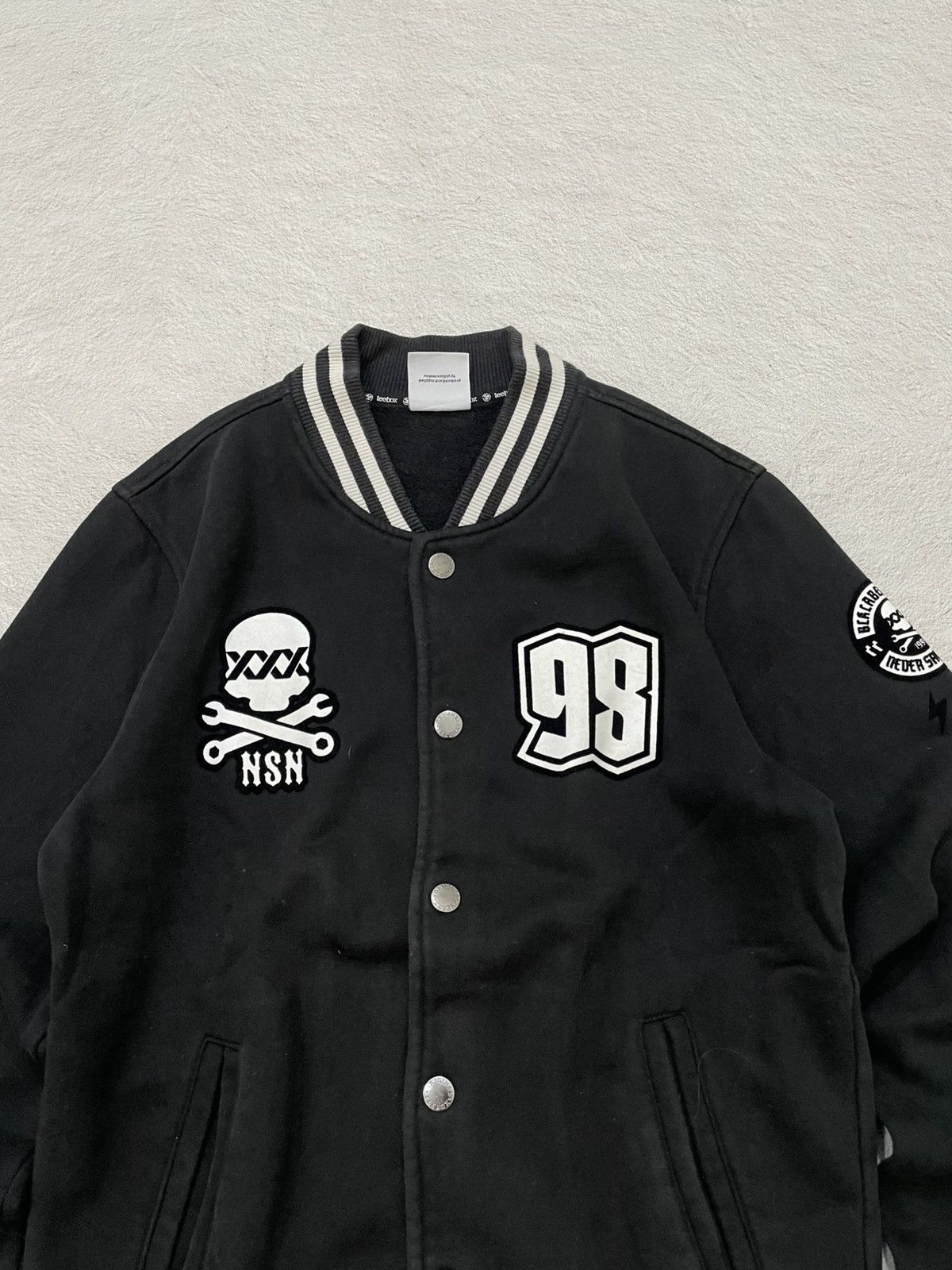 Japanese Brand 2000s Varsity Rebel Blok Logo Skull Gothic Y2K Japanese LGB Size US L / EU 52-54 / 3 - 3 Thumbnail