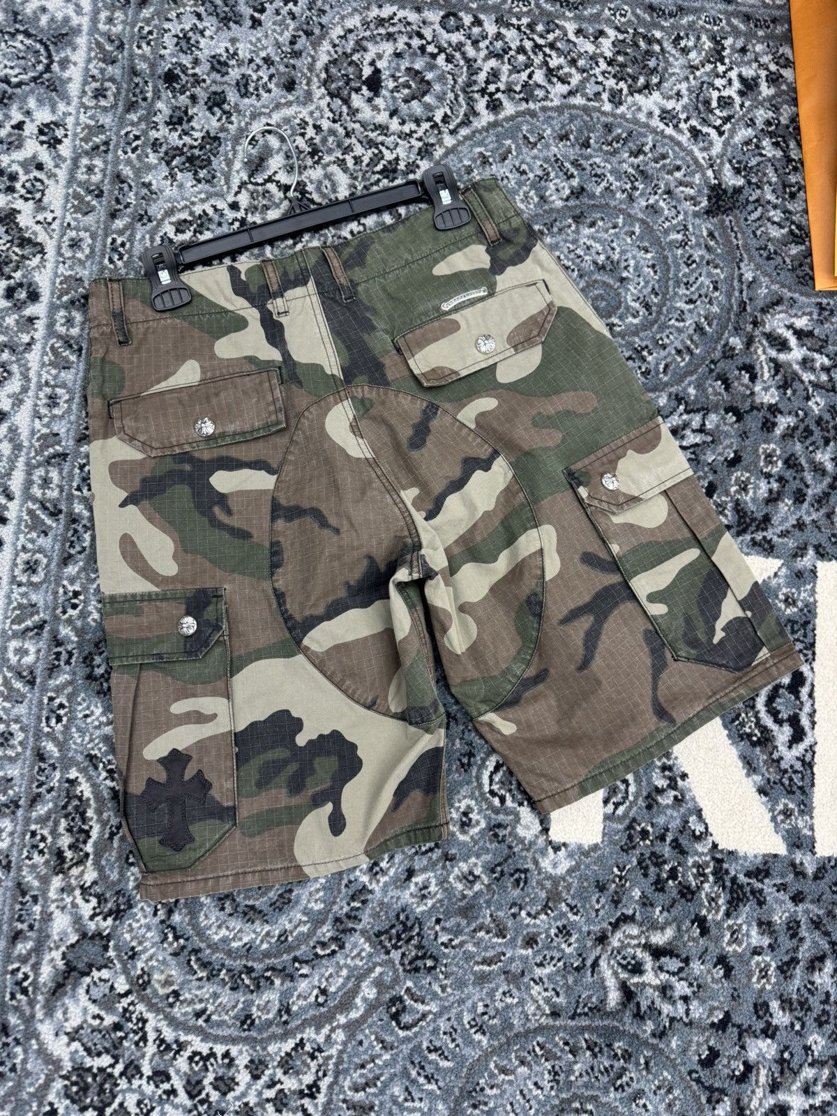 Chrome Hearts Chrome hearts Camo cargo shorts with patch Size US 31 - 1 Thumbnail