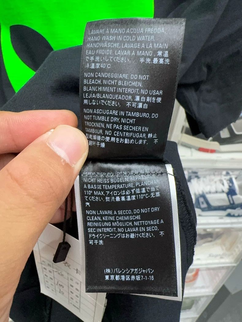 Balenciaga Balenciaga Alien short sleeves Size US XS / EU 42 / 0 - 5 Thumbnail