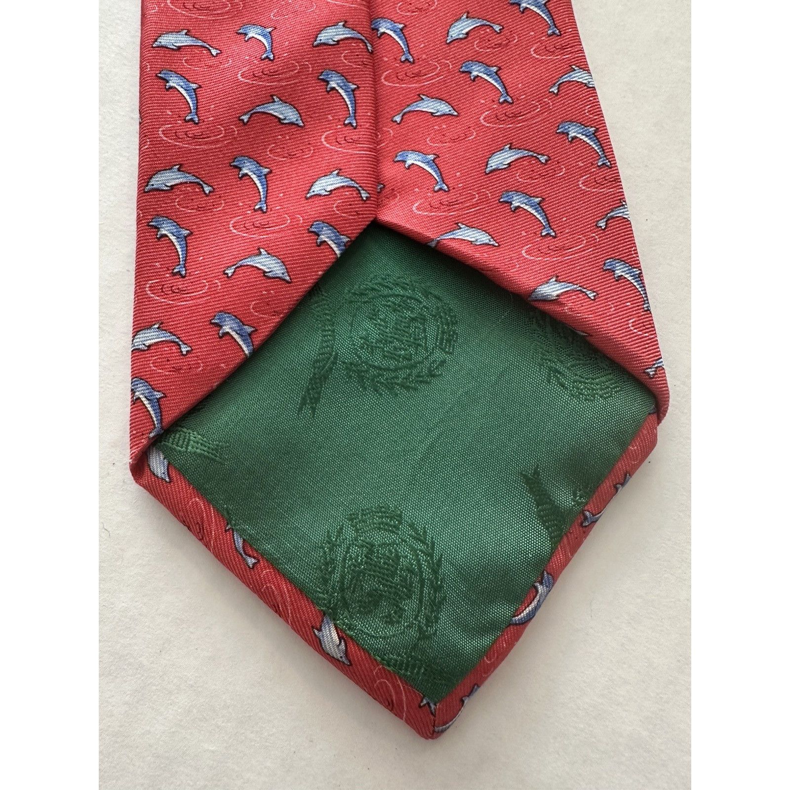 Tommy Hilfiger Tommy Hilfiger Tie Silk Red w/Blue Dolphin Gorpcore Preppy Size ONE SIZE - 5 Thumbnail