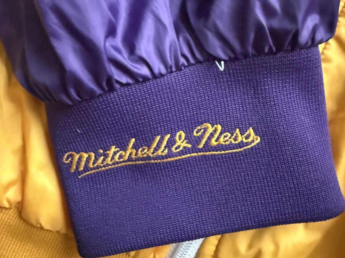 Mitchell & Ness Mitchell & Ness NBA LA Lakers windbreaker Size US XL / EU 56 / 4 - 4 Thumbnail