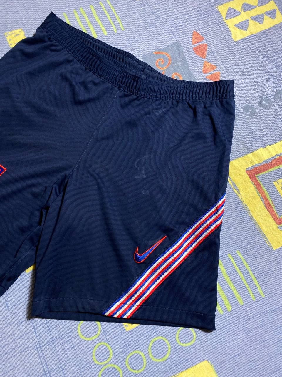 Nike Vintage Nike shorts streetwear swoosh y2k Size US 34 / EU 50 - 5 Thumbnail