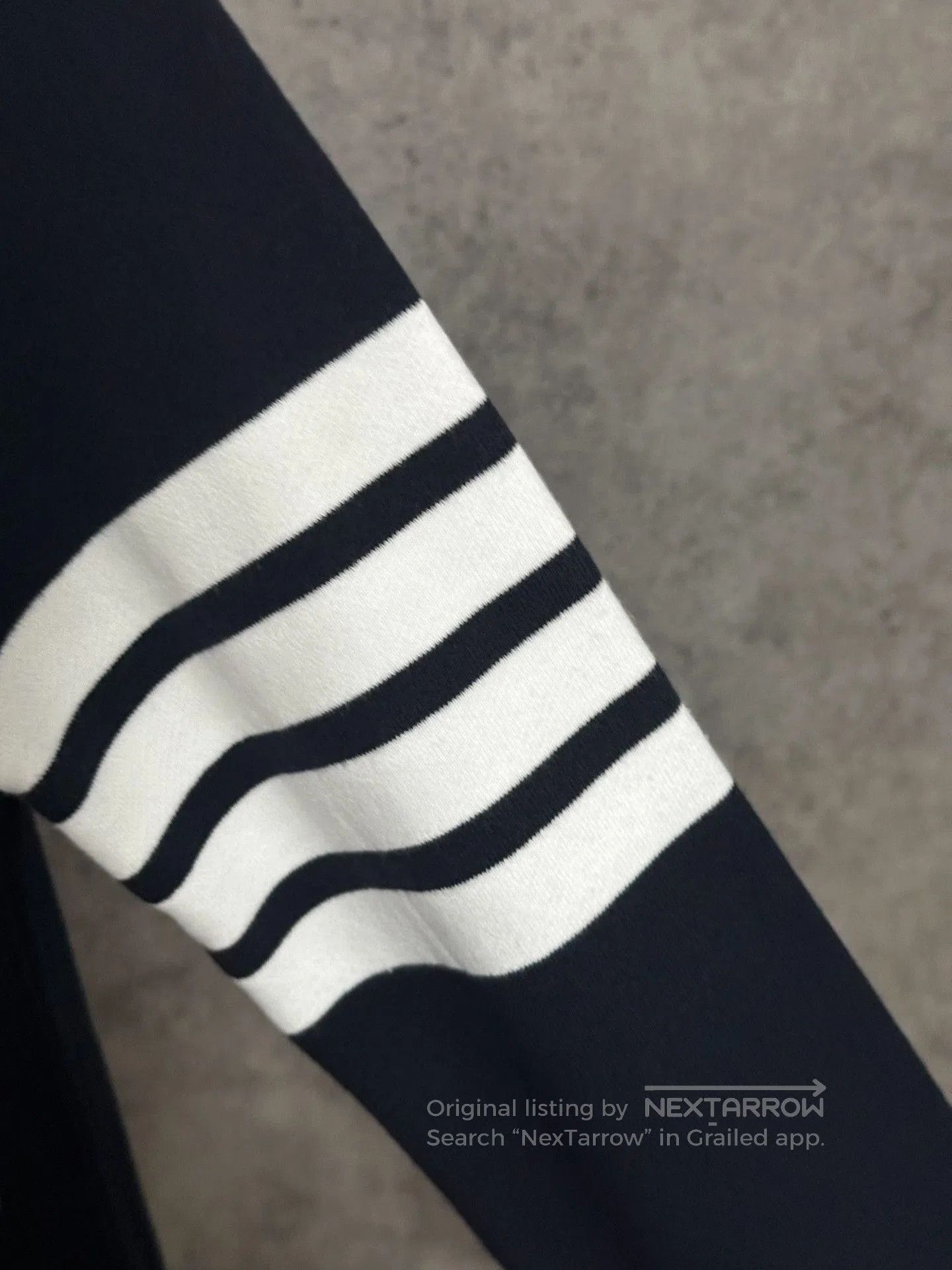 Thom Browne Thom Browne Classic Navy Four-Stripe Crewneck. Size US M / EU 48-50 / 2 - 4 Thumbnail