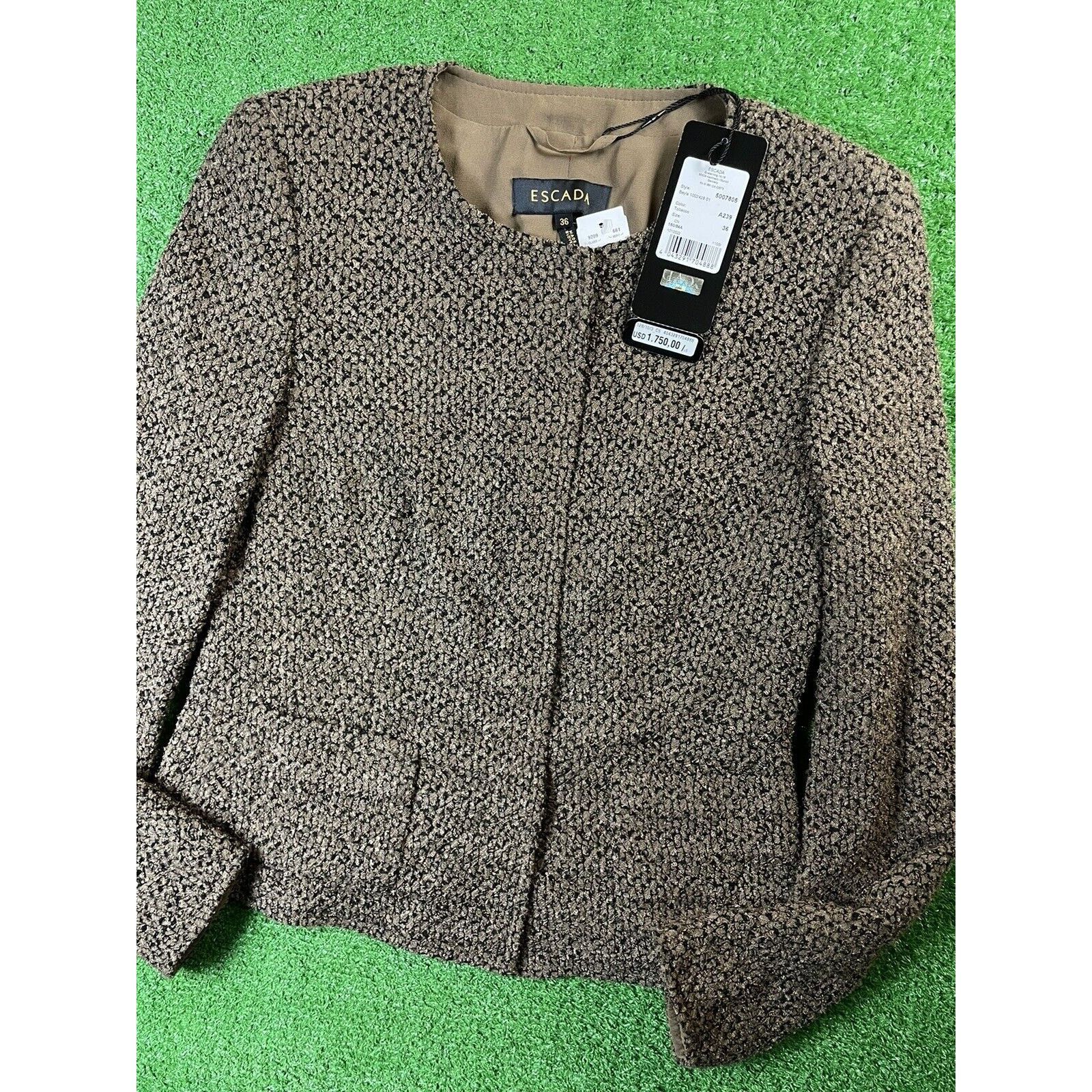 NWT Vintage Escada $1750 RETAIL Beige 36 Small Jacket Top
