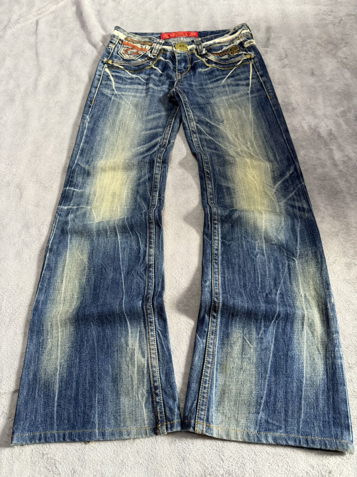 GOSTAR DE FUGA × LOWBOX Red Pepper Japan Native War Bonnet Embroidered Flared Jeans Size US 28 / EU 44 - 2 Thumbnail