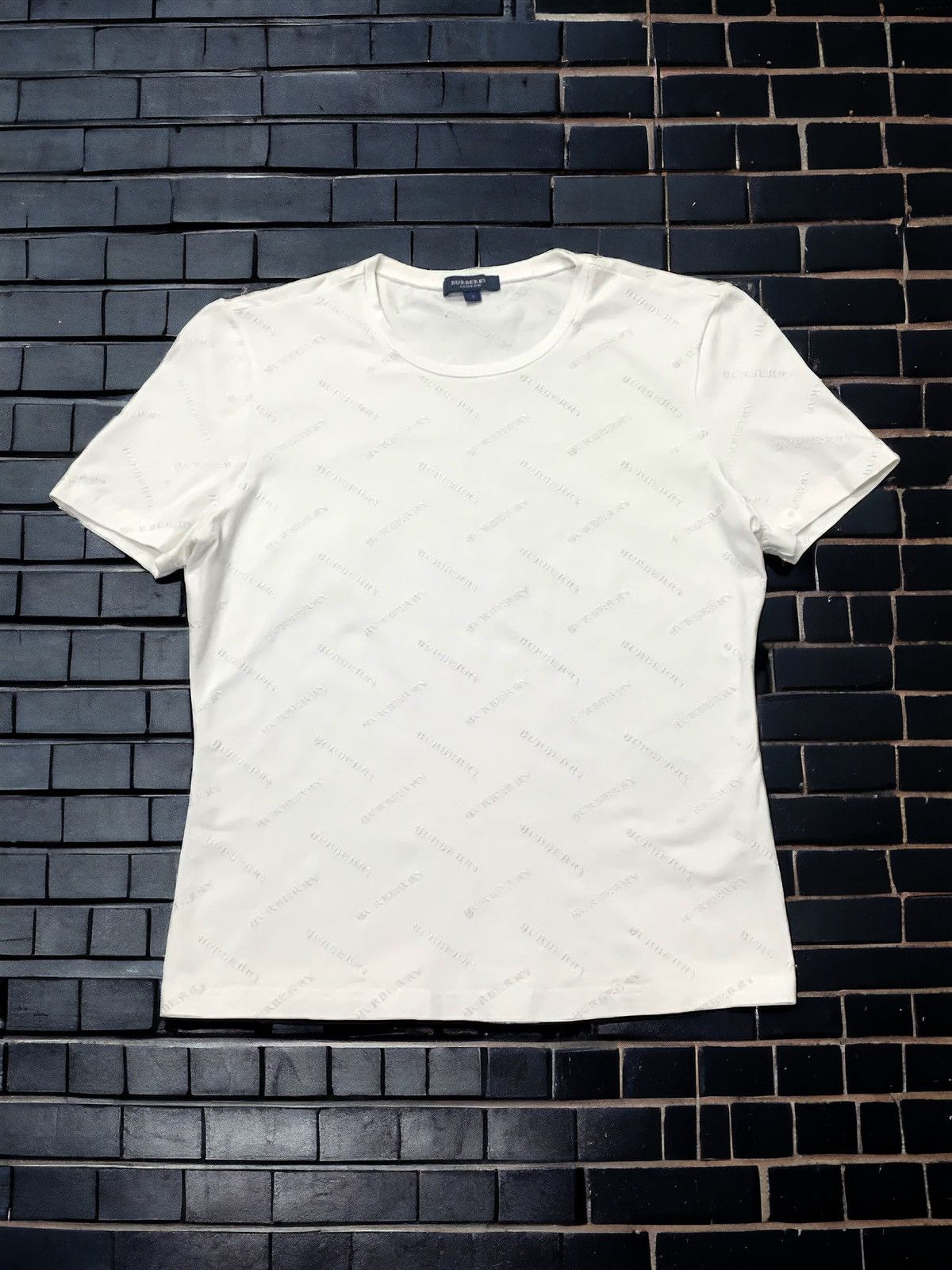Beauty Beast × Burberry Burberry Full Spellout Embroidered Tee Size S / US 4 / IT 40 - 1 Thumbnail