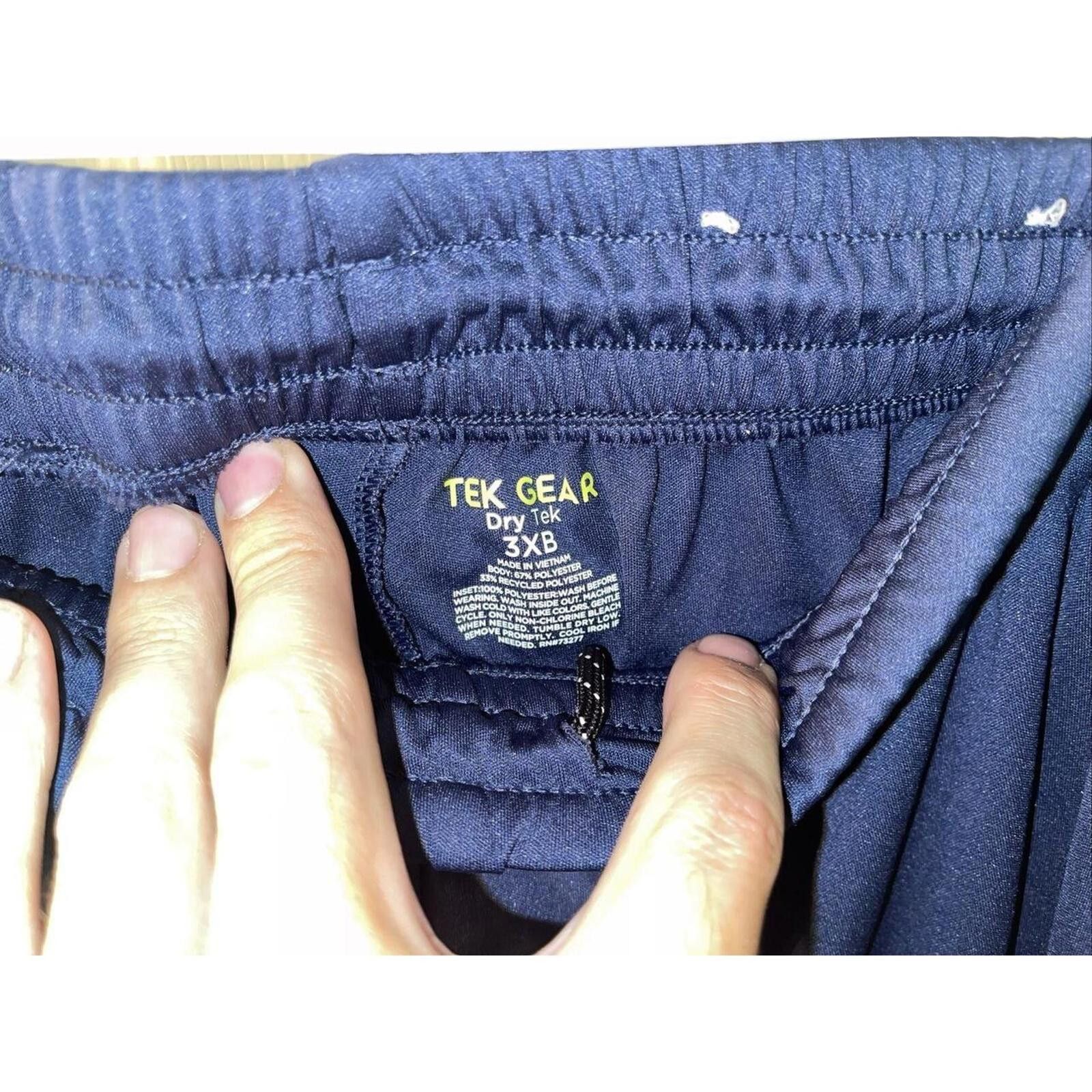 Tek Gear Tek Gear Men's Blue Shorts Size US 44 / EU 60 - 5 Thumbnail