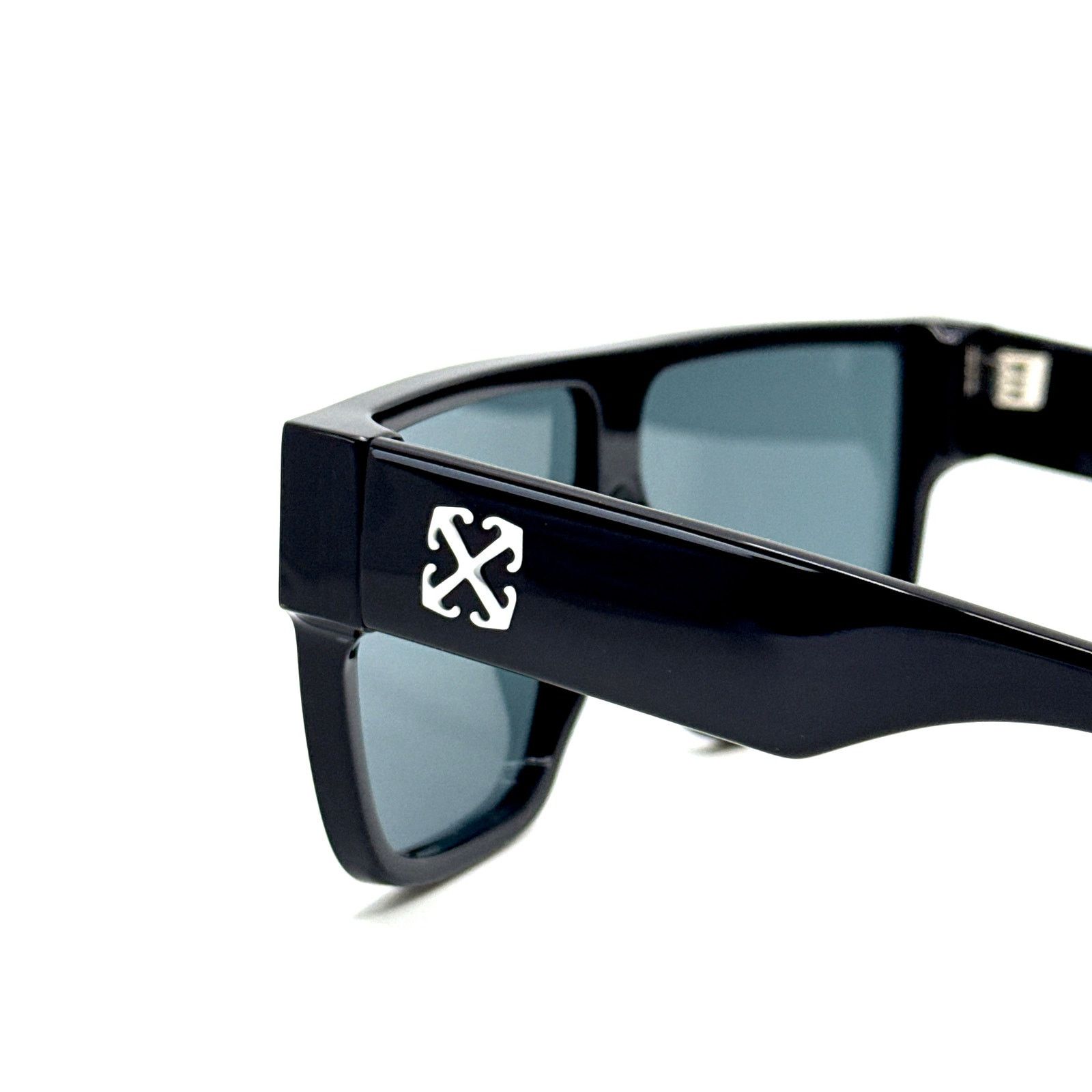 Off-White New, OFF-WHITE Sunglasses Syracuse OERI13J 1045 Authentic Size ONE SIZE - 9 Thumbnail