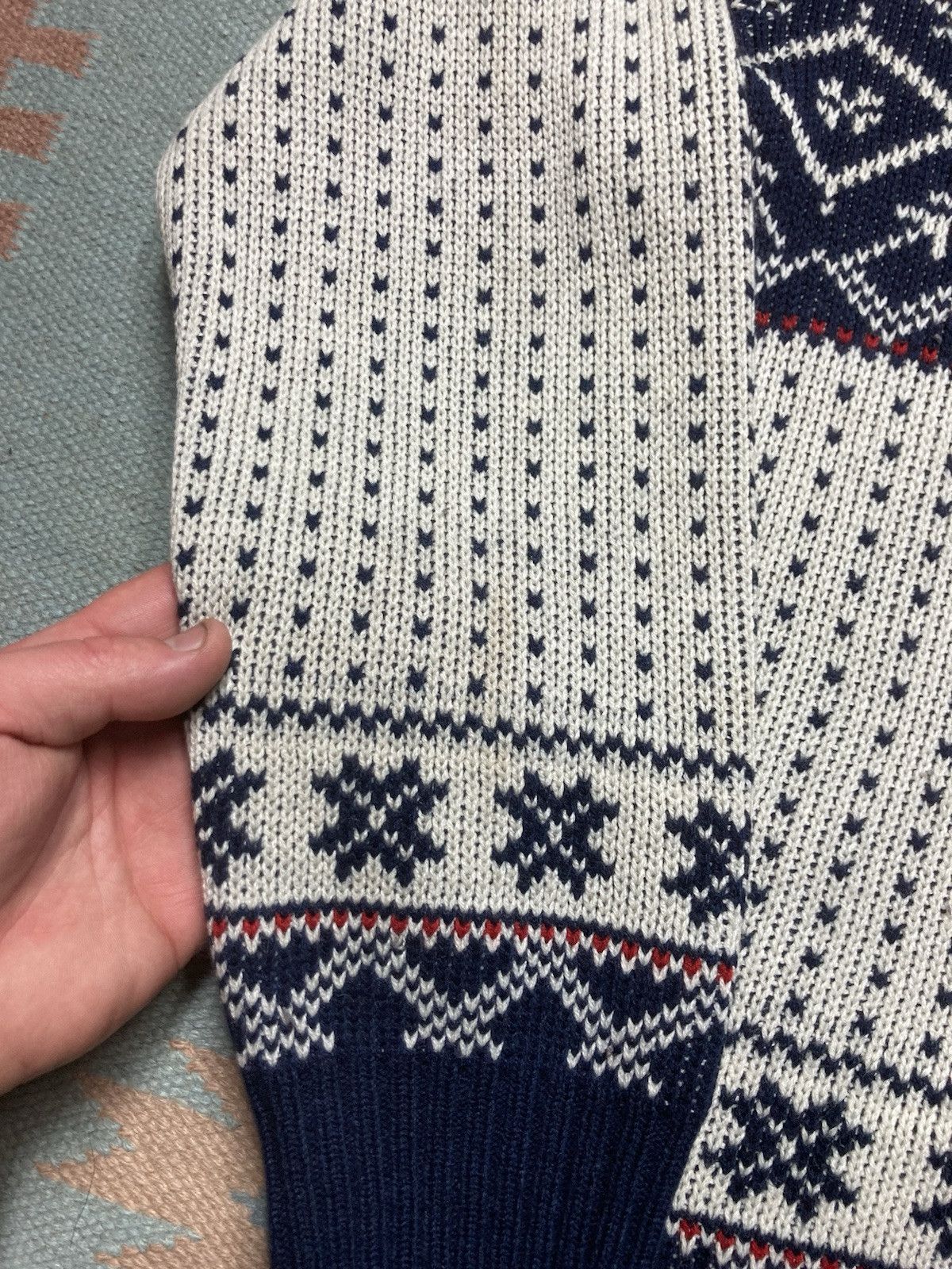Vintage acrylic knit sweater snowflake Birds Eye fair isle Nordic XL Size US XL / EU 56 / 4 - 7 Thumbnail