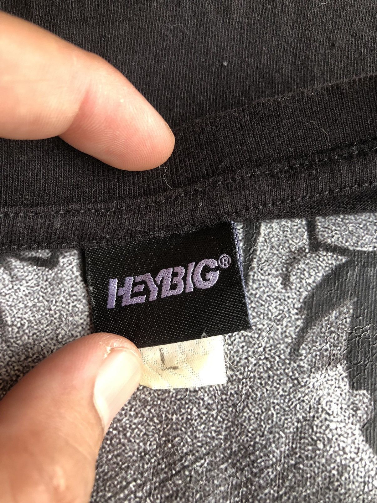 Japanese Brand Vintage Heybig Graphic Photo Tee Anime Shirt Tee Size US L / EU 52-54 / 3 - 7 Thumbnail