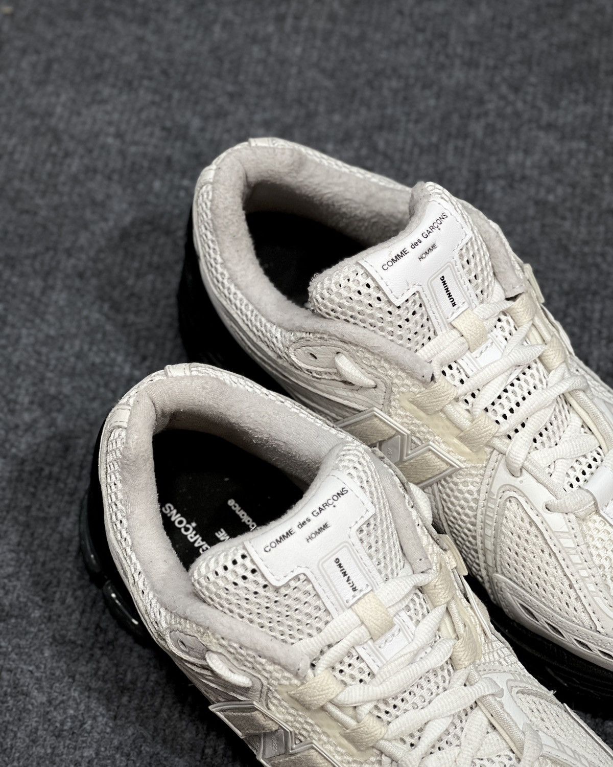 Comme des Garcons × New Balance New Balance x Comme des Garcons Homme 1906R White Size US 10 / EU 43 - 5 Thumbnail