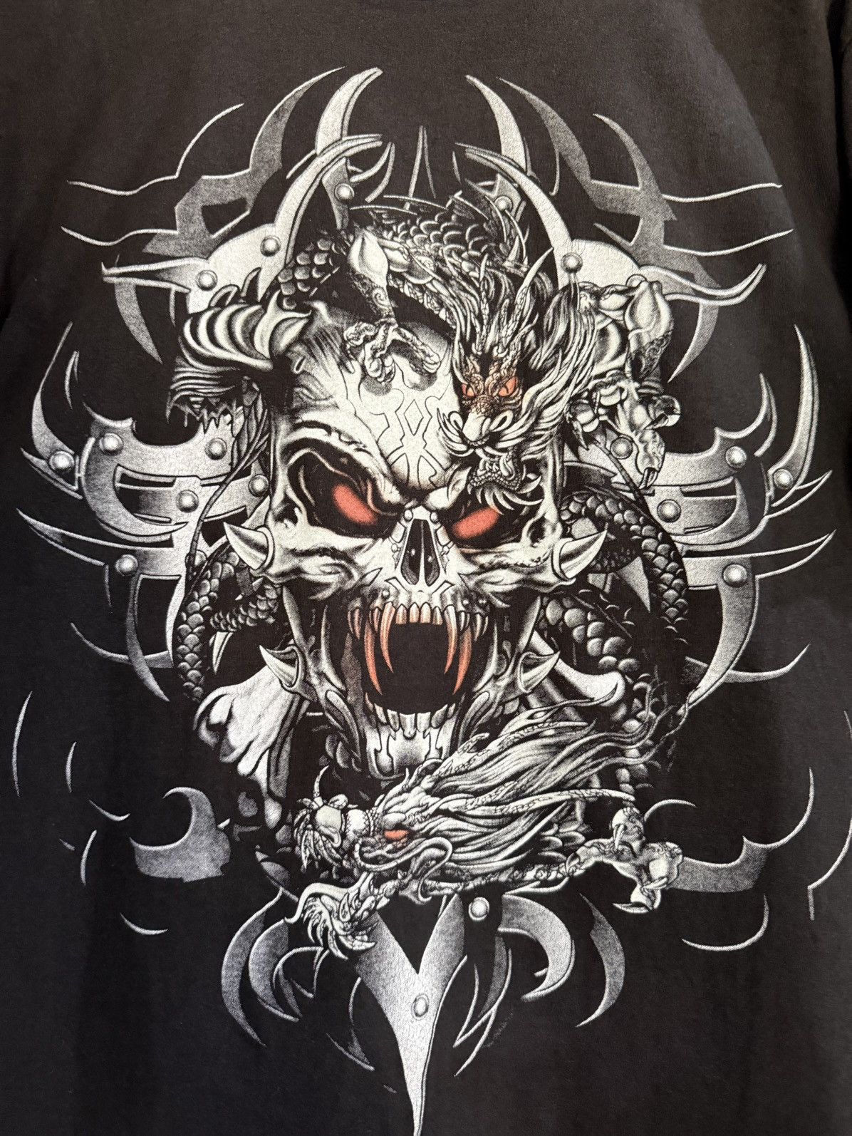 Vintage Thrashed Vintage 90s Graphics Skulls Dragon Backhit Faded T Size US XL / EU 56 / 4 - 3 Thumbnail