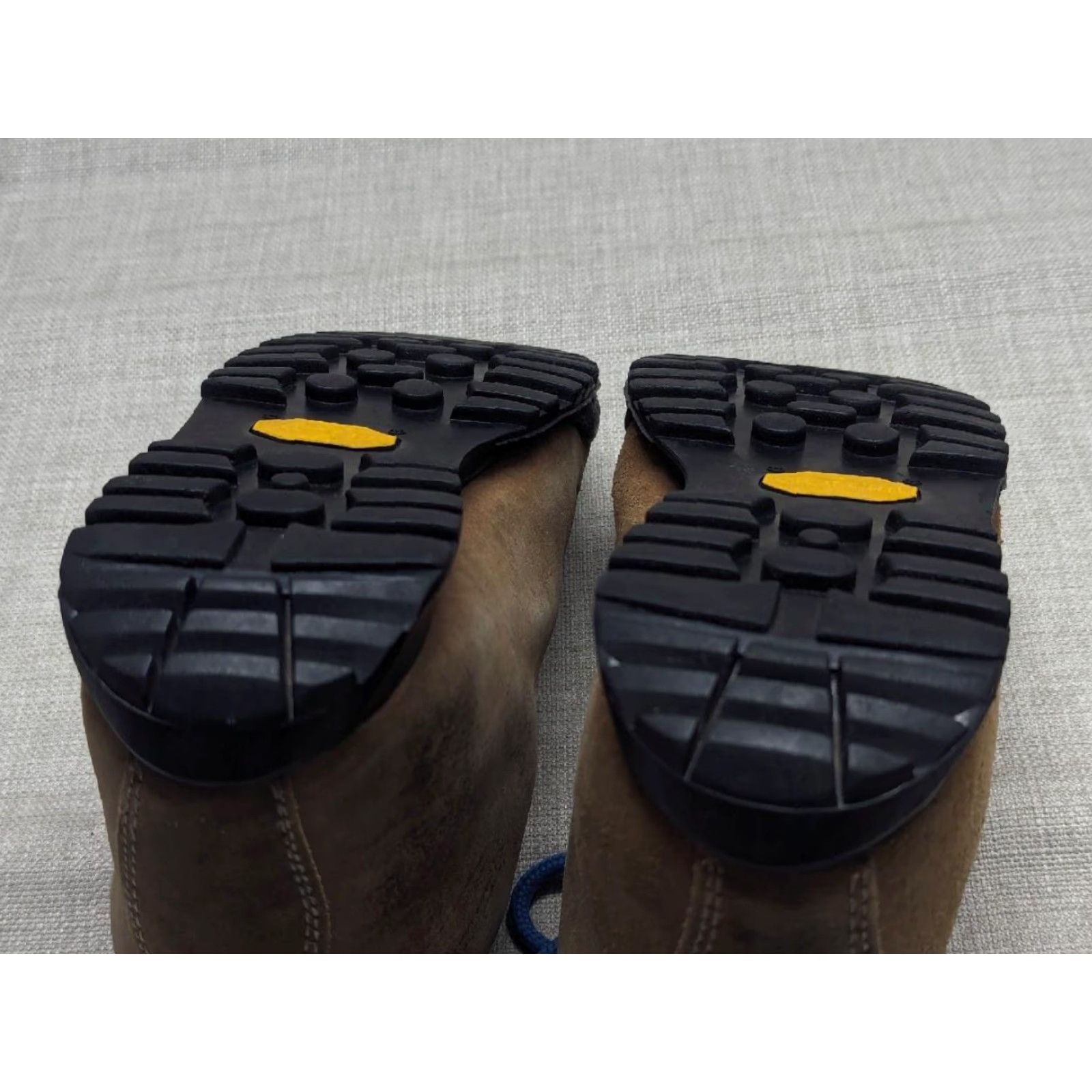 Merrell Merrell mens ITALY brown leather HIKING mountaineering boots 7.5 M Vibram leather Size US 8 / EU 41 - 6 Thumbnail