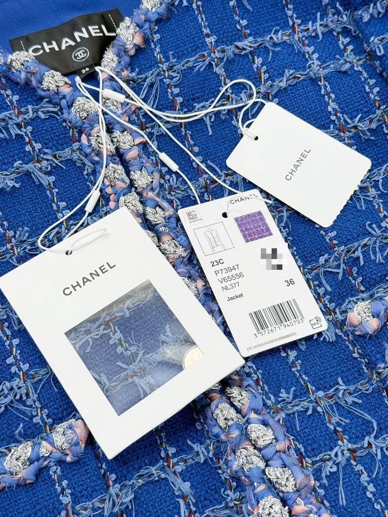 Chanel Chanel Plaid four-pocket tweed long-sleeved jacket Size XS / US 0-2 / IT 36-38 - 5 Thumbnail