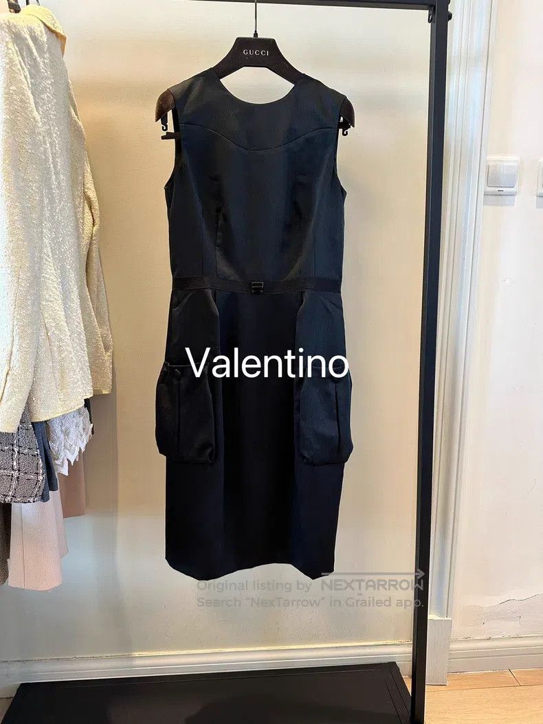 Valentino Valentino Sleeveless dress Size M / US 6-8 / IT 42-44 - 1 Thumbnail
