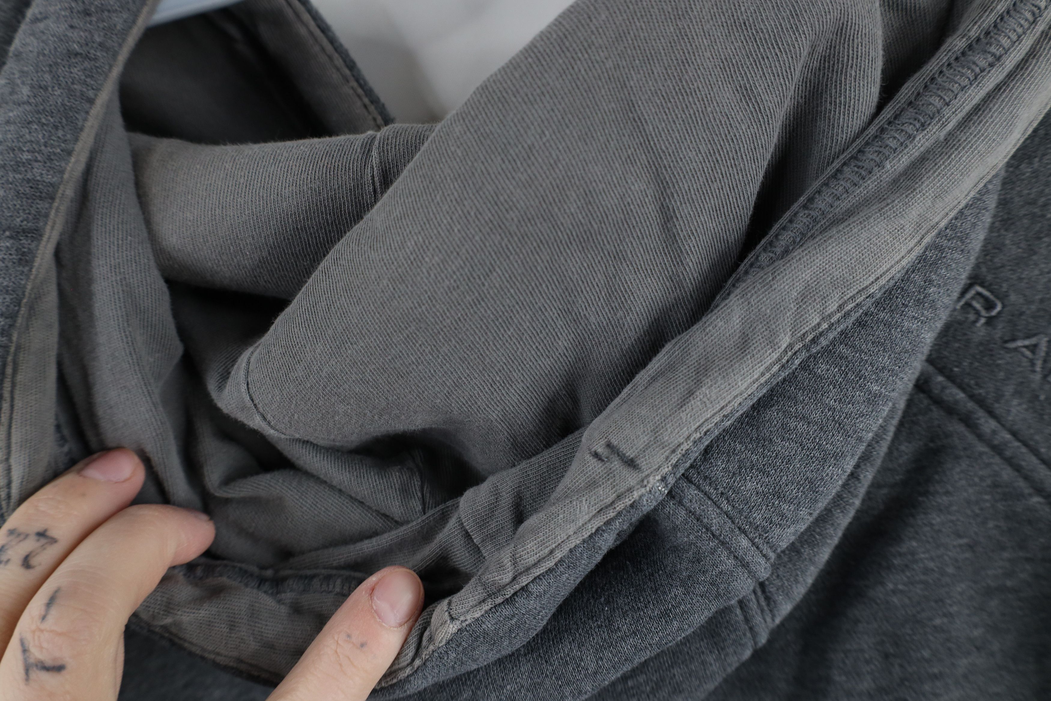 Under Armour × Vintage Vintage Y2K Under Armour Loose Fit Hoodie Sweatshirt Gray Size US L / EU 52-54 / 3 - 9 Thumbnail