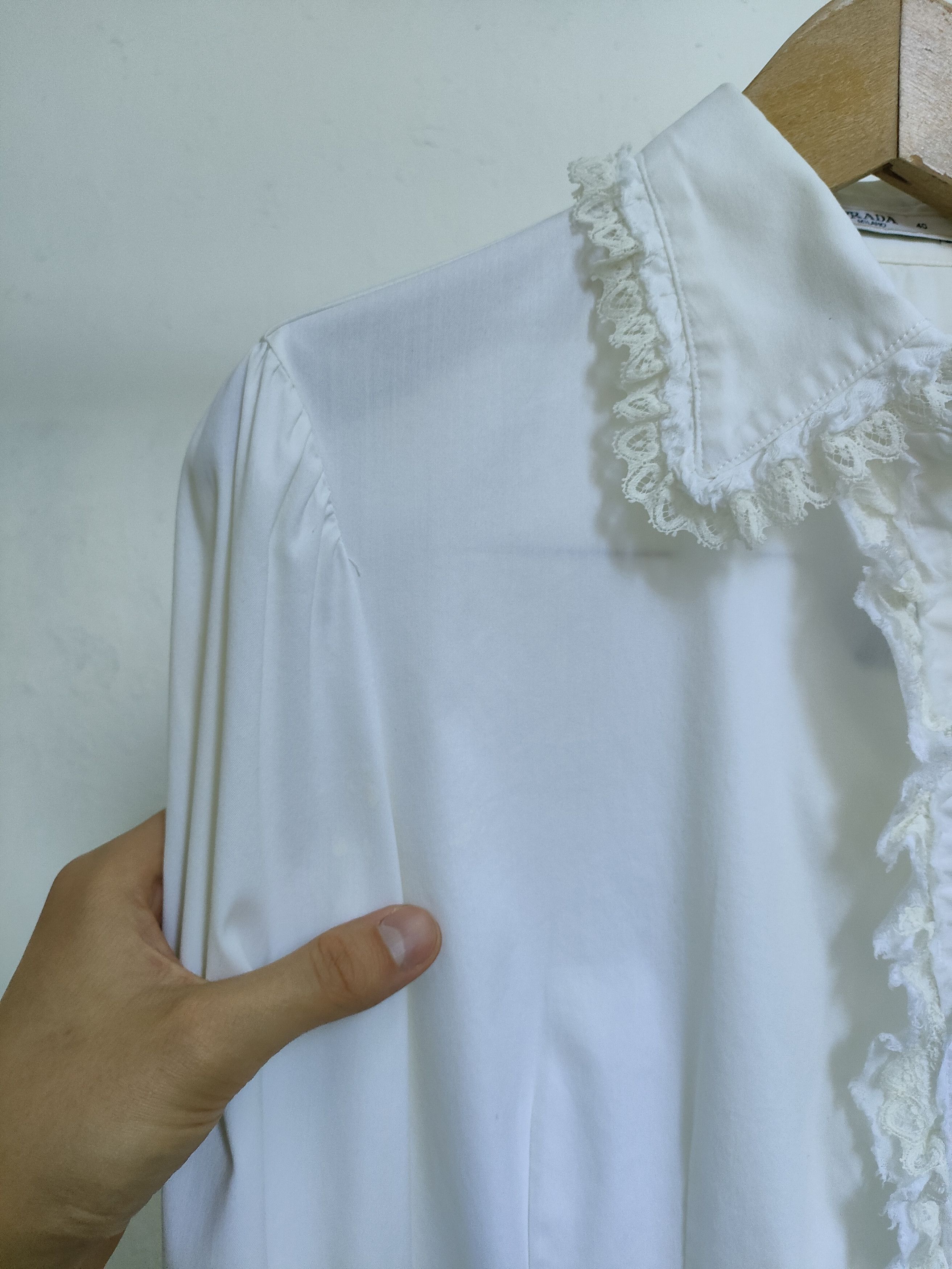 Prada 2010 Prada Lace Ruffle Embellished White Shirt Size S / US 4 / IT 40 - 8 Thumbnail