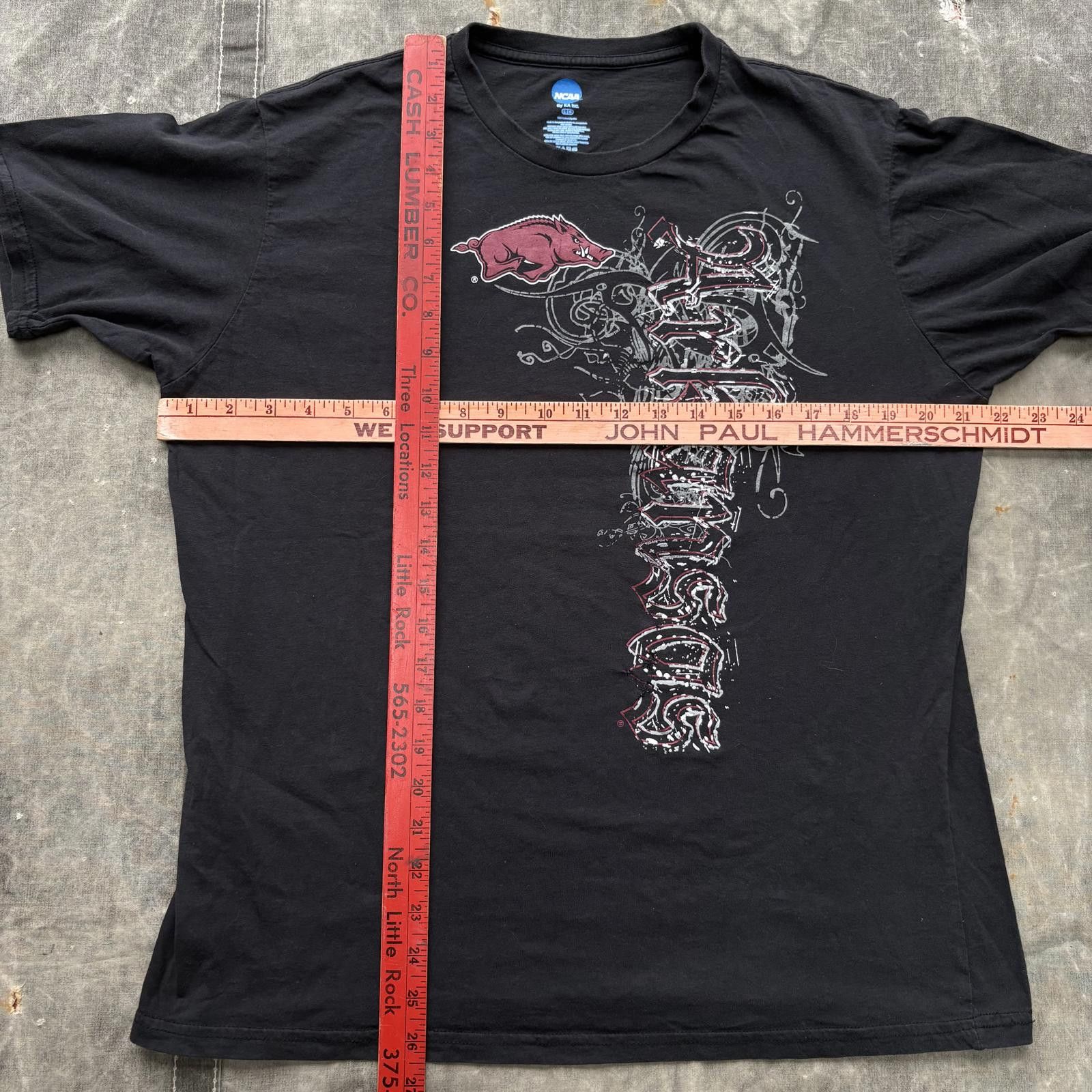 NCAA Vintage Y2K Affliction Arkansas Razorbacks Grunge Shirt Size US L / EU 52-54 / 3 - 4 Thumbnail