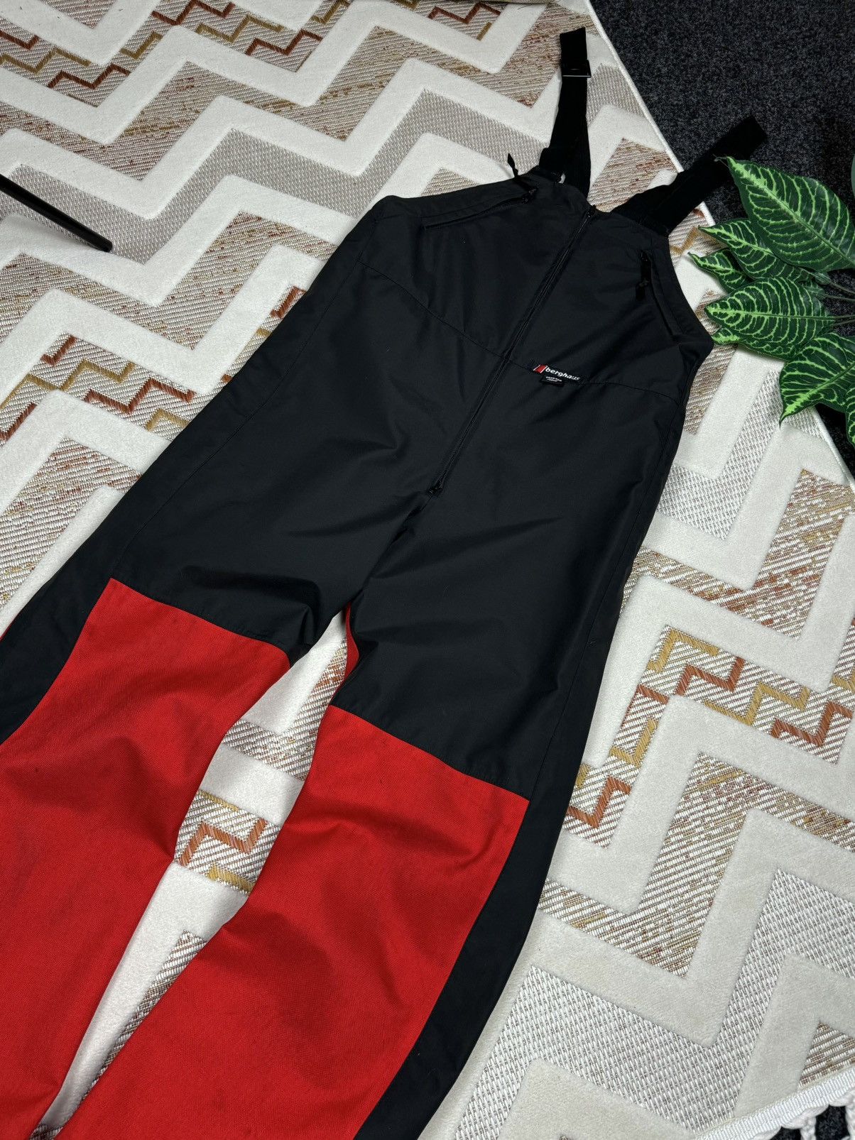 Berghaus × Vintage Membrane ski jumpsuit Berghaus Gore tex Fabric outdoor Y2K Size US 34 / EU 50 - 15 Thumbnail