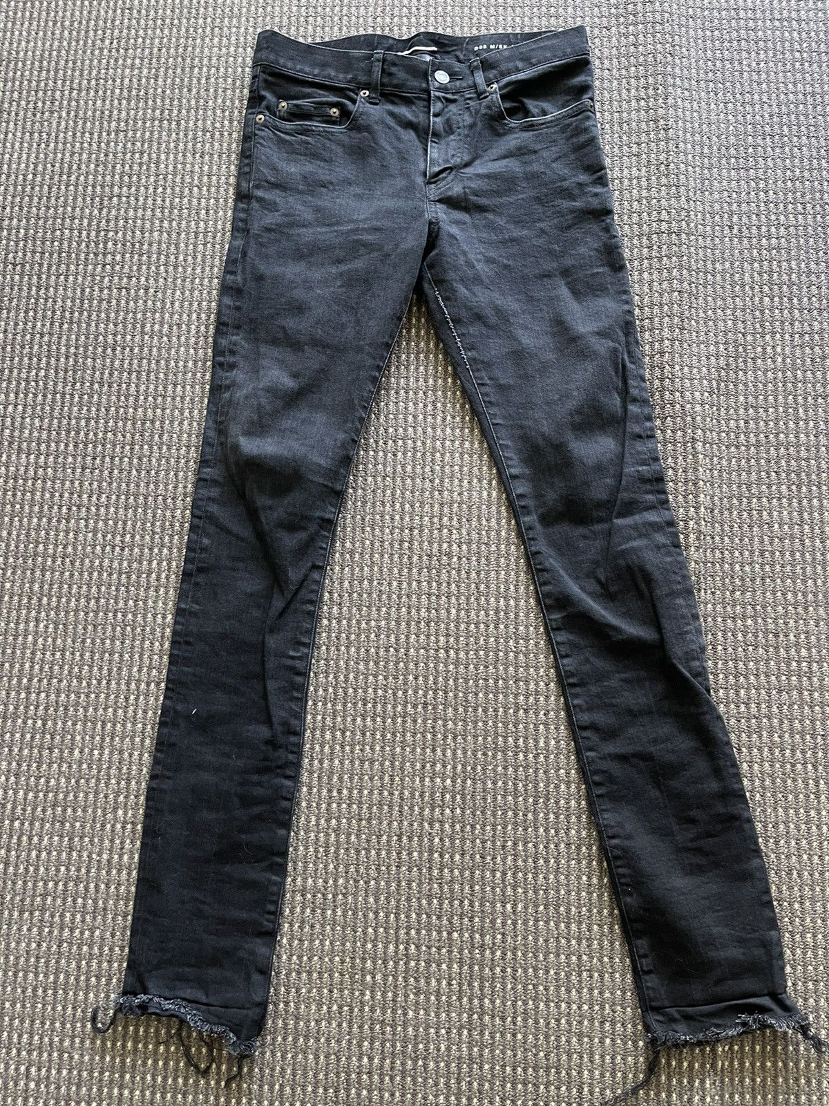image of Hedi Slimane x Saint Laurent Paris 15Ss Raw Edge D02 Jeans in Black, Men's (Size 29)