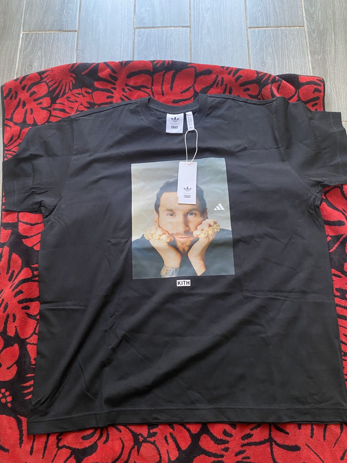 Kith Kith Adidas Messi Football Graphic Tee Large Size US L / EU 52-54 / 3 - 1 Thumbnail