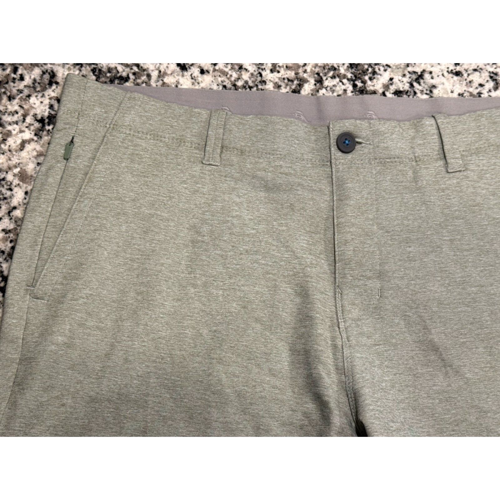 Tommy Bahama Tommy Bahama Pants Flat Front On Par IslandZone® 35 X 30 Green Regular Men's 29.5" Inseam Chino Size US 35 - 5 Thumbnail