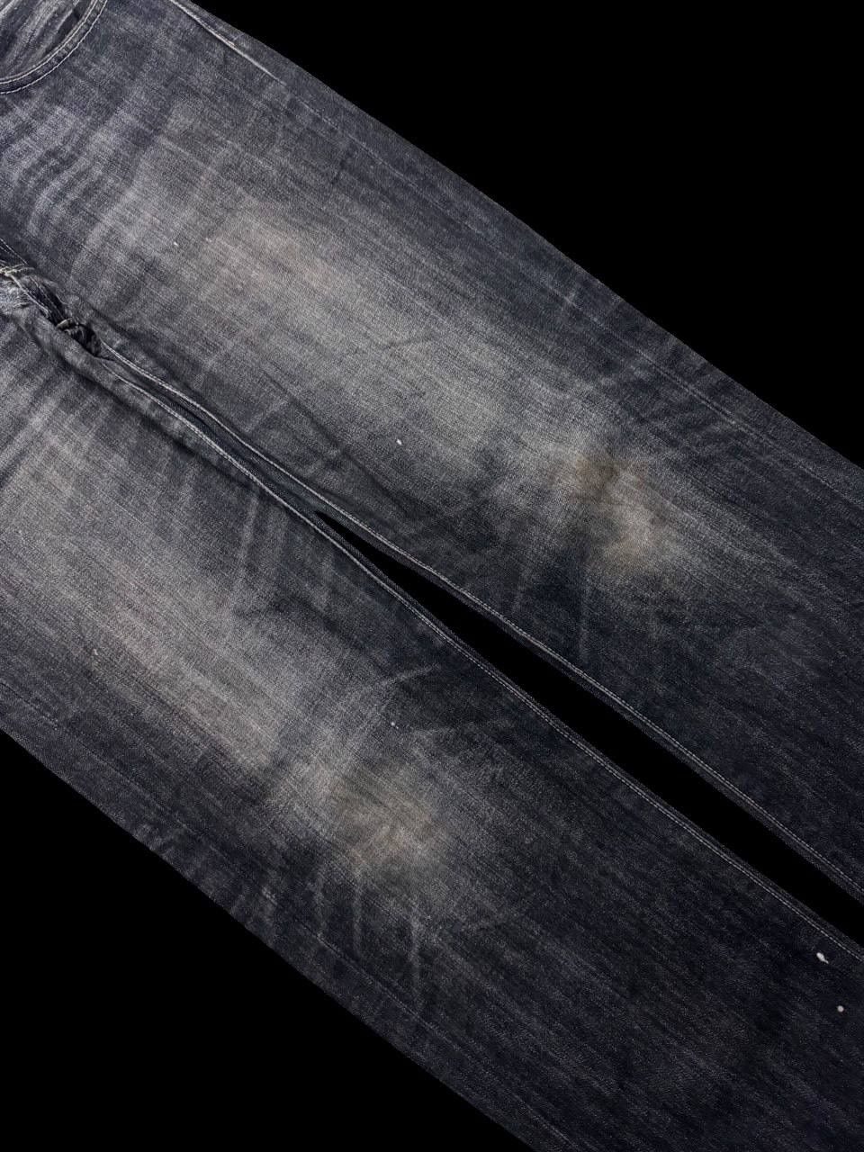 Uniqlo INSANE 90s Style Uniqlo Rusty Mudwash Distressed Denim Jean Size US 32 / EU 48 - 6 Thumbnail