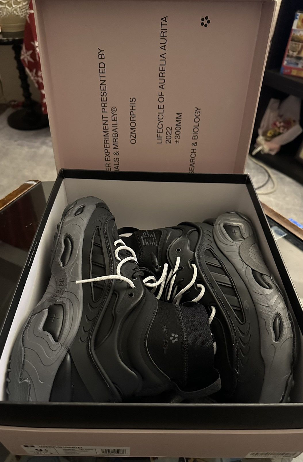 Adidas Adidas Ozmorphis MrBailey Size US 9.5 / EU 42-43 - 3 Thumbnail