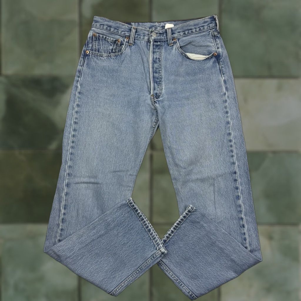 Levi's VINTAGE Levi's 501 Jeans Adult 33x32 Button Fly Straight Mens Blue 90s Denim Size US 33 - 1 Thumbnail