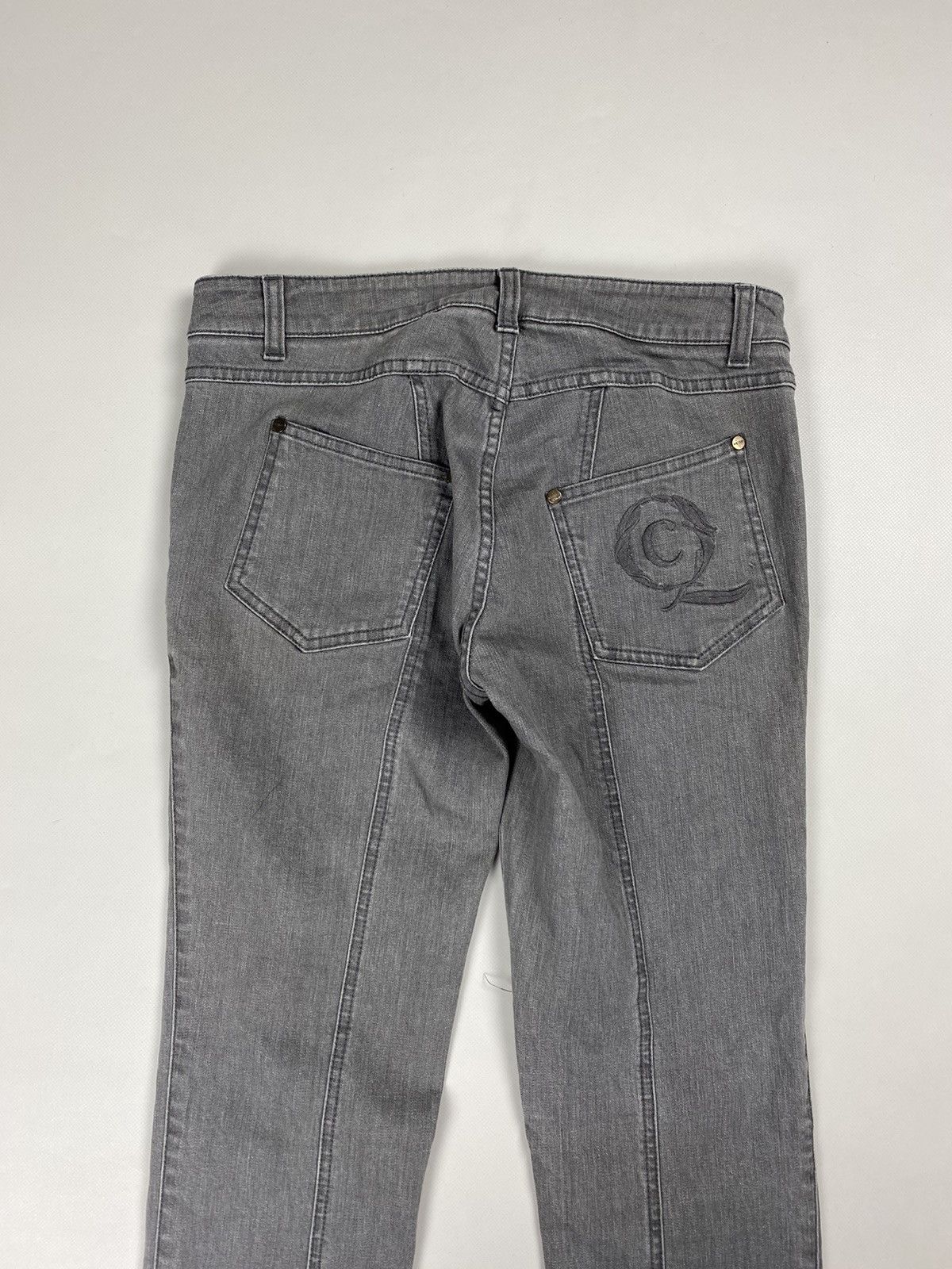 Alexander McQueen Alexander McQueen vintage ladies ankle zip jeans size 42 Size 28" / US 6 / IT 42 - 21 Thumbnail