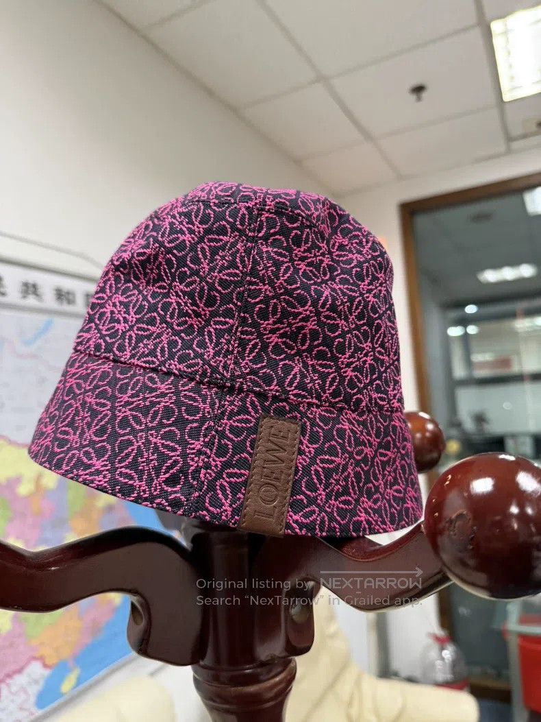 Loewe Loewe size 58cm Bucket Hat, Classic Monogram Size ONE SIZE - 1 Thumbnail