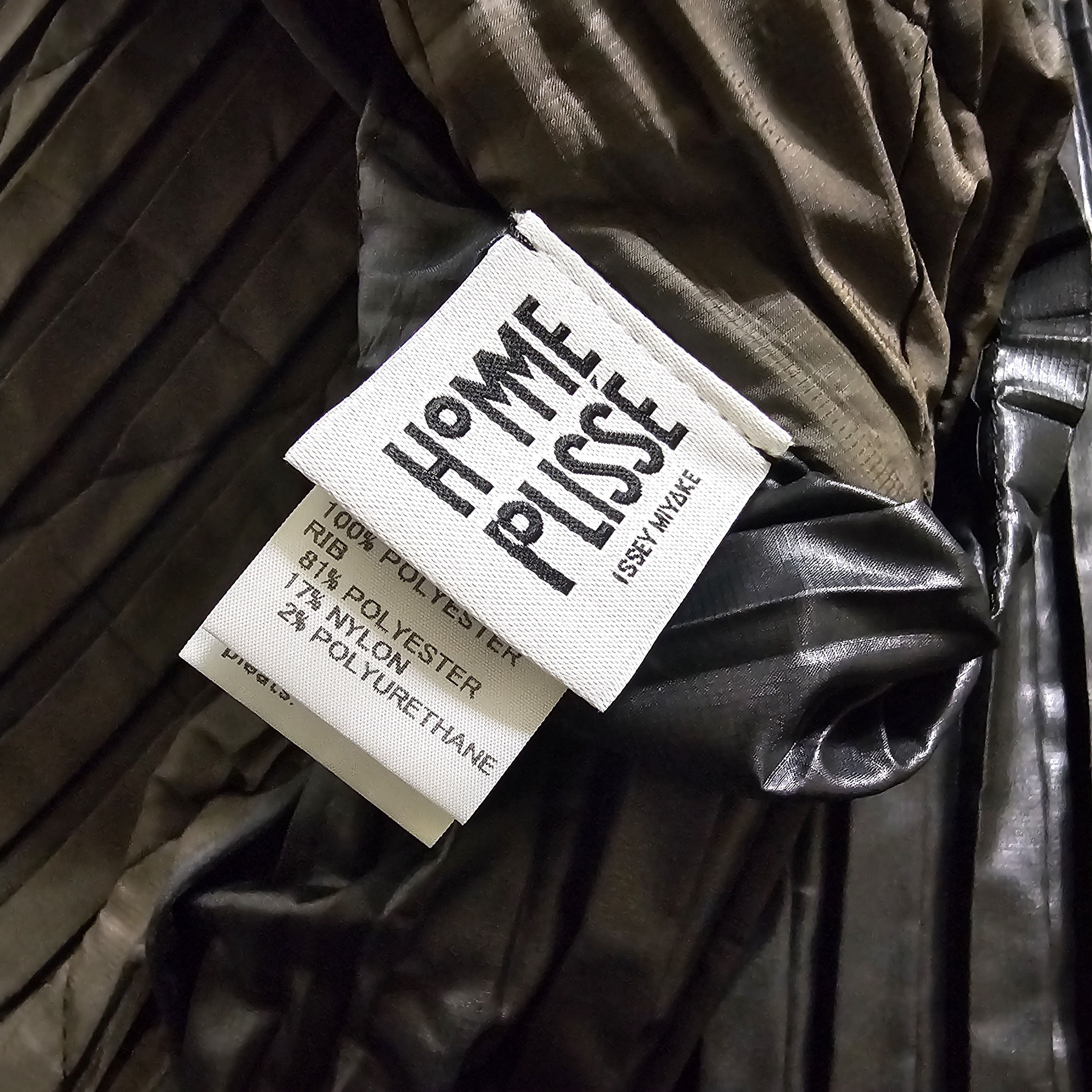 Issey Miyake Homme Plissé Issey Miyake Black Padded Pleats Vest Size 2/M Size US M / EU 48-50 / 2 - 14 Thumbnail