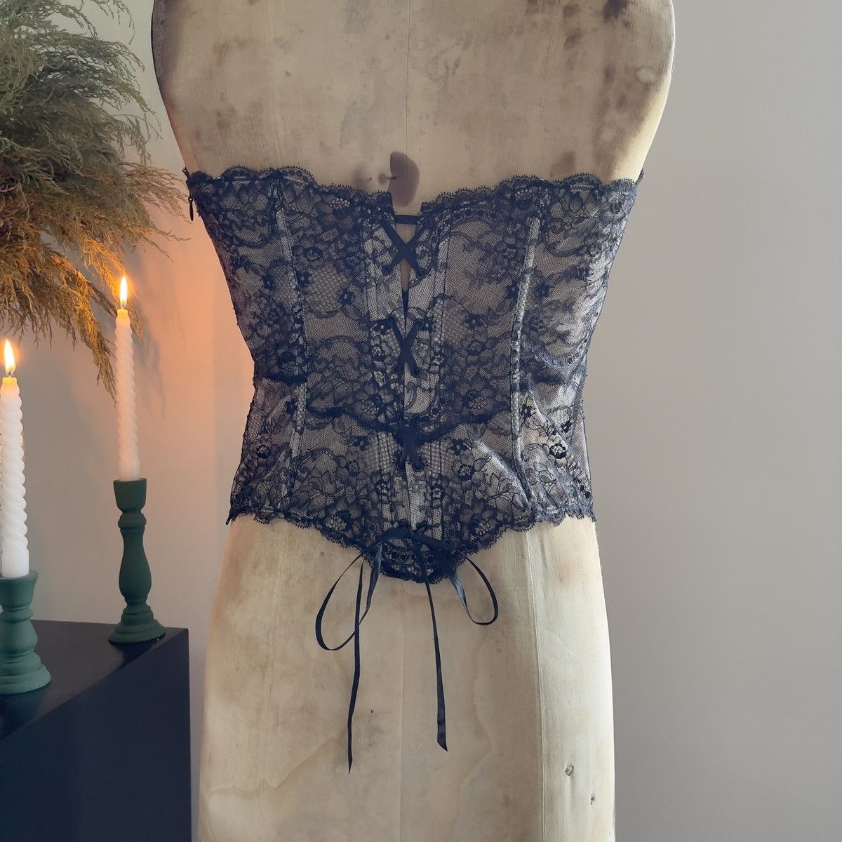 Victoria's Secret Victoria’s Secret Black Lace Corset Top (Large) Size L / US 10 / IT 46 - 12 Thumbnail