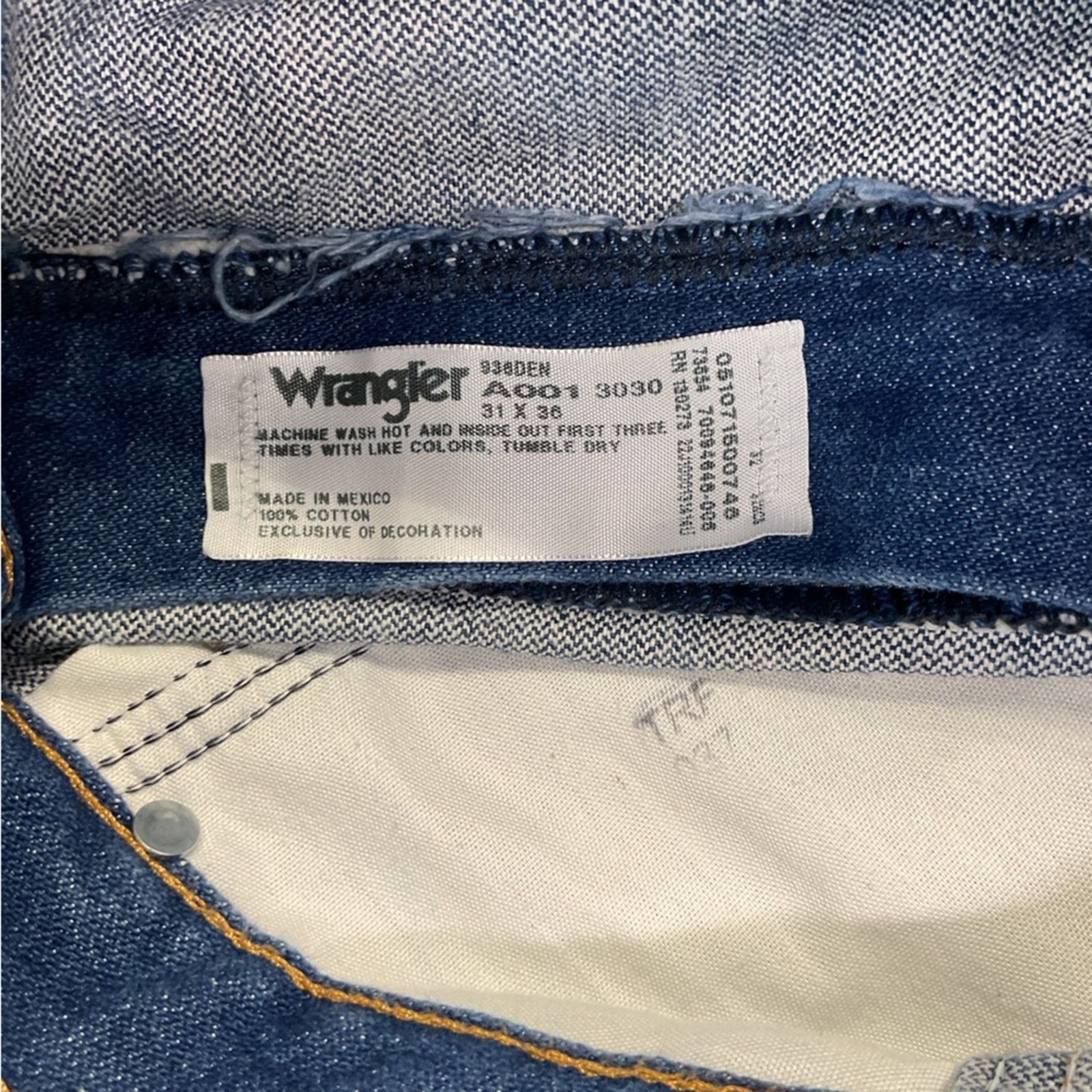 Wrangler Vintage 90s Wrangler Dark Wash Blue Jeans Size US 31 - 5 Thumbnail