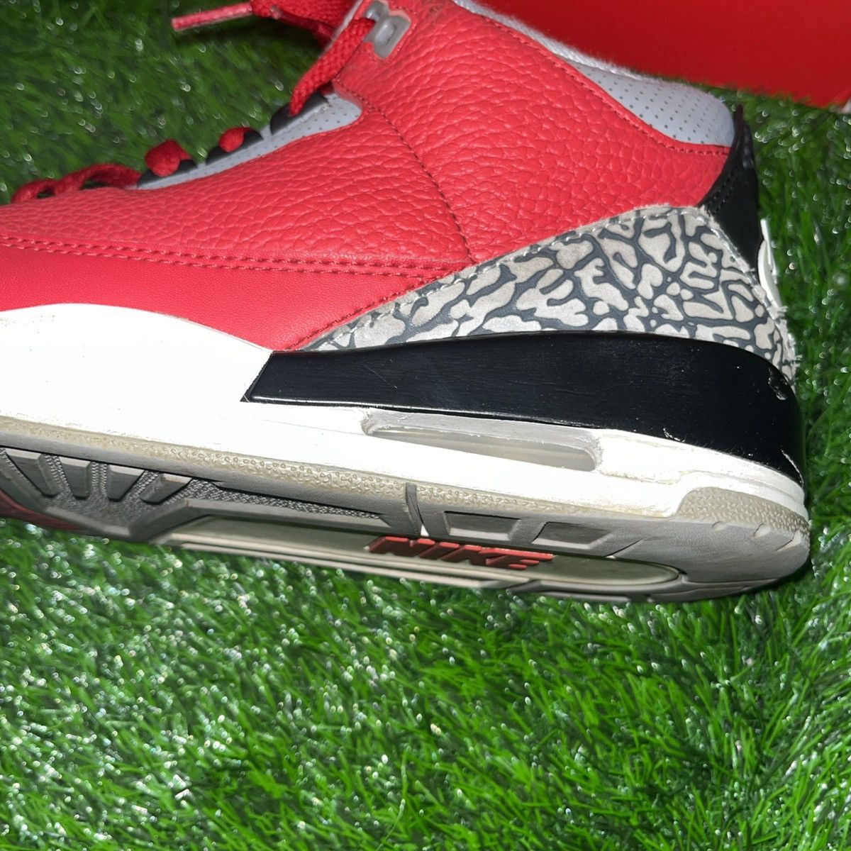 Jordan Brand Jordan 3 Fire Red SE Unite Size US 9 / EU 42 - 15 Thumbnail