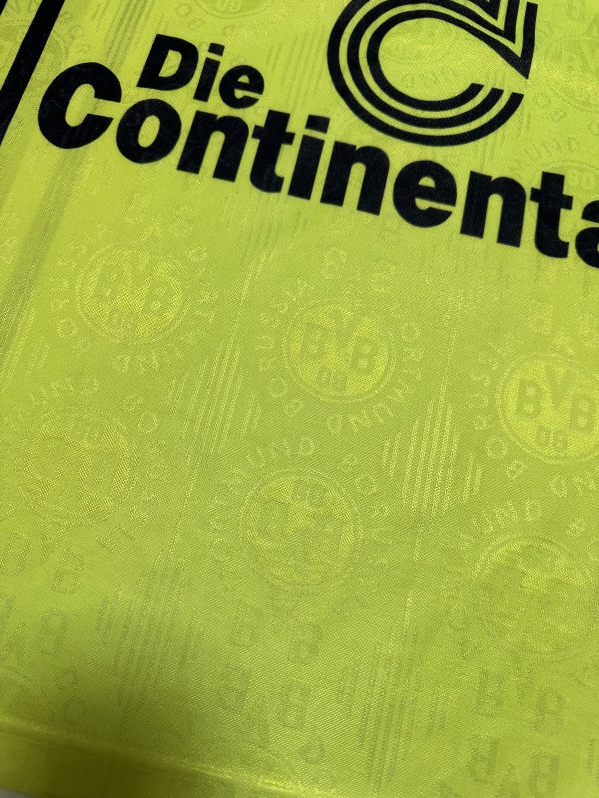 Nike × Vintage Vintage Nike Borussia Dortmund soccer jersey size XL Size US XL / EU 56 / 4 - 6 Thumbnail