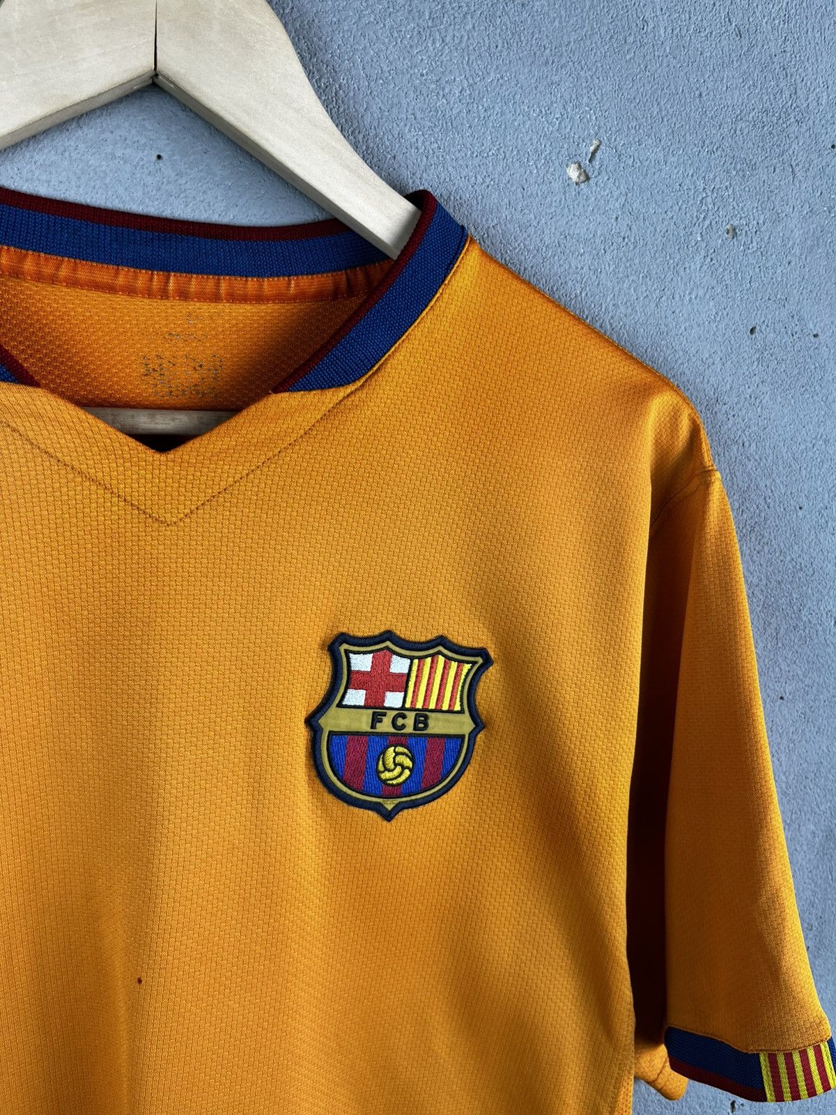 Nike FC Barcelona 2006 - 2007 Away football shirt jersey Size US L / EU 52-54 / 3 - 3 Thumbnail