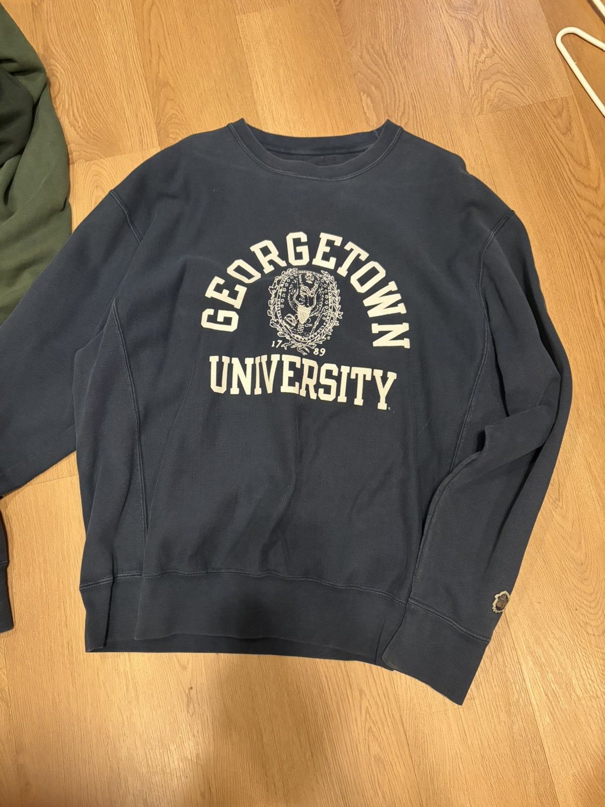 Champion Champion Georgetown University crewneck Navy Blue Large Y2K Size US L / EU 52-54 / 3 - 1 Thumbnail