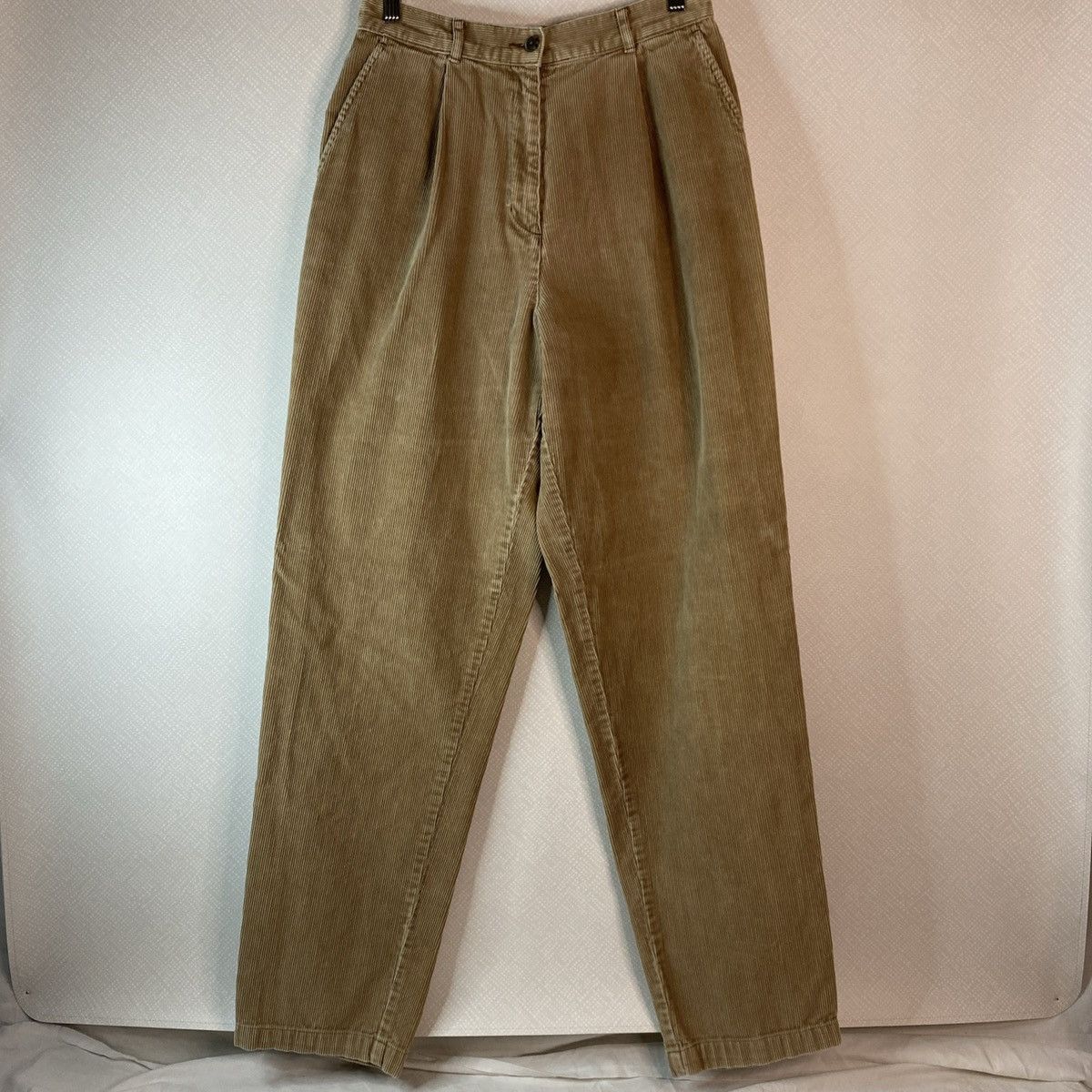 L.L. Bean L.L. Bean Corduroy Women's Pants Trousers Khaki Sz 8 Tall Size 30" / US 8 / IT 44 - 2 Thumbnail