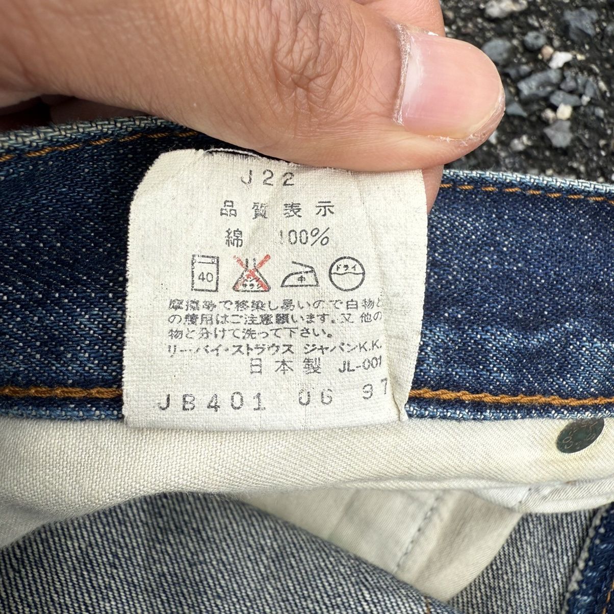 Levi's Vintage Clothing VINTAGE LEVI'S 502 97' BIG E RUSTY SELVEGE RIPPEP JEAN DENIM Size US 33 - 16 Thumbnail