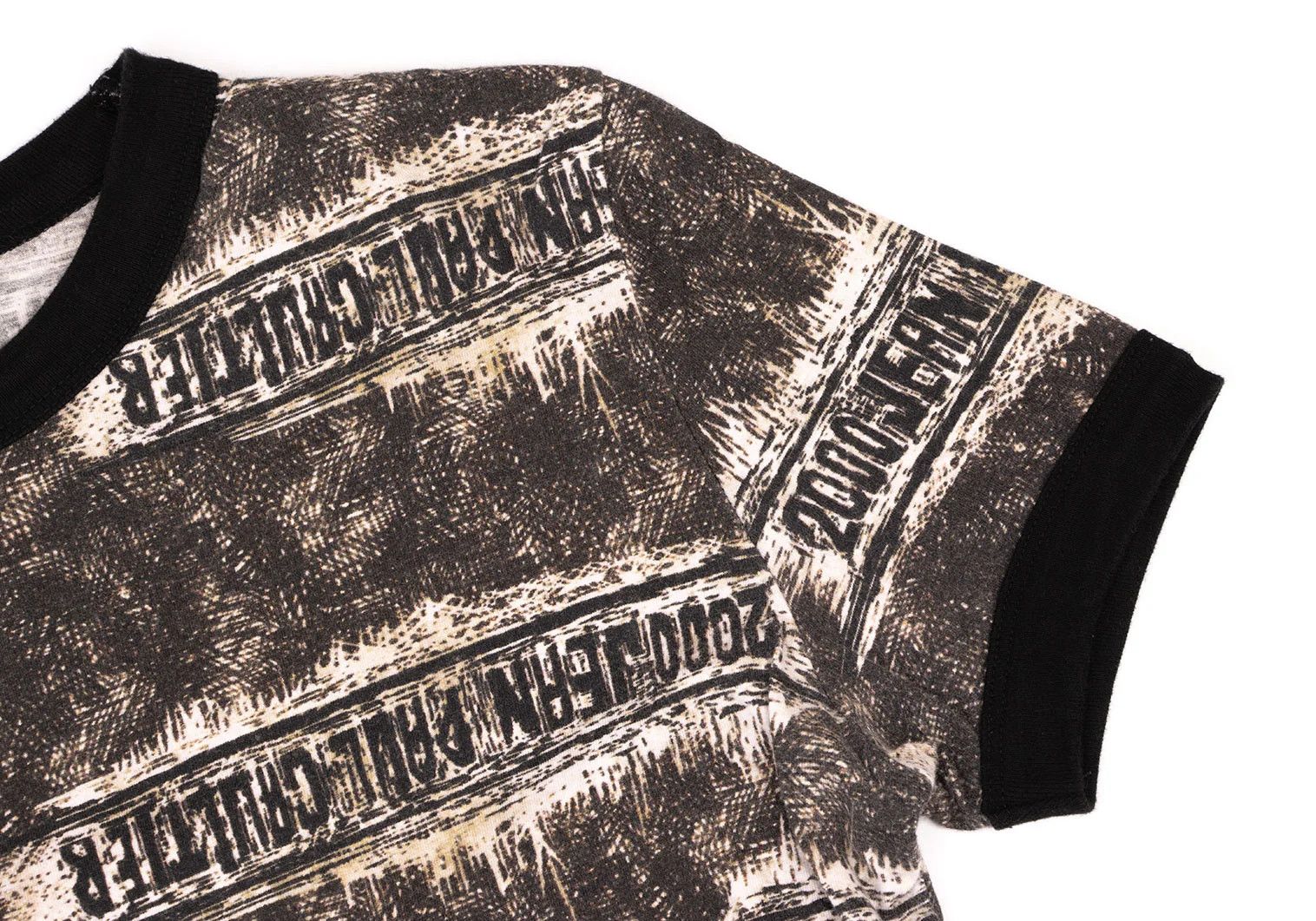 2000 Logo Print T-Shirt in Black, Size 48