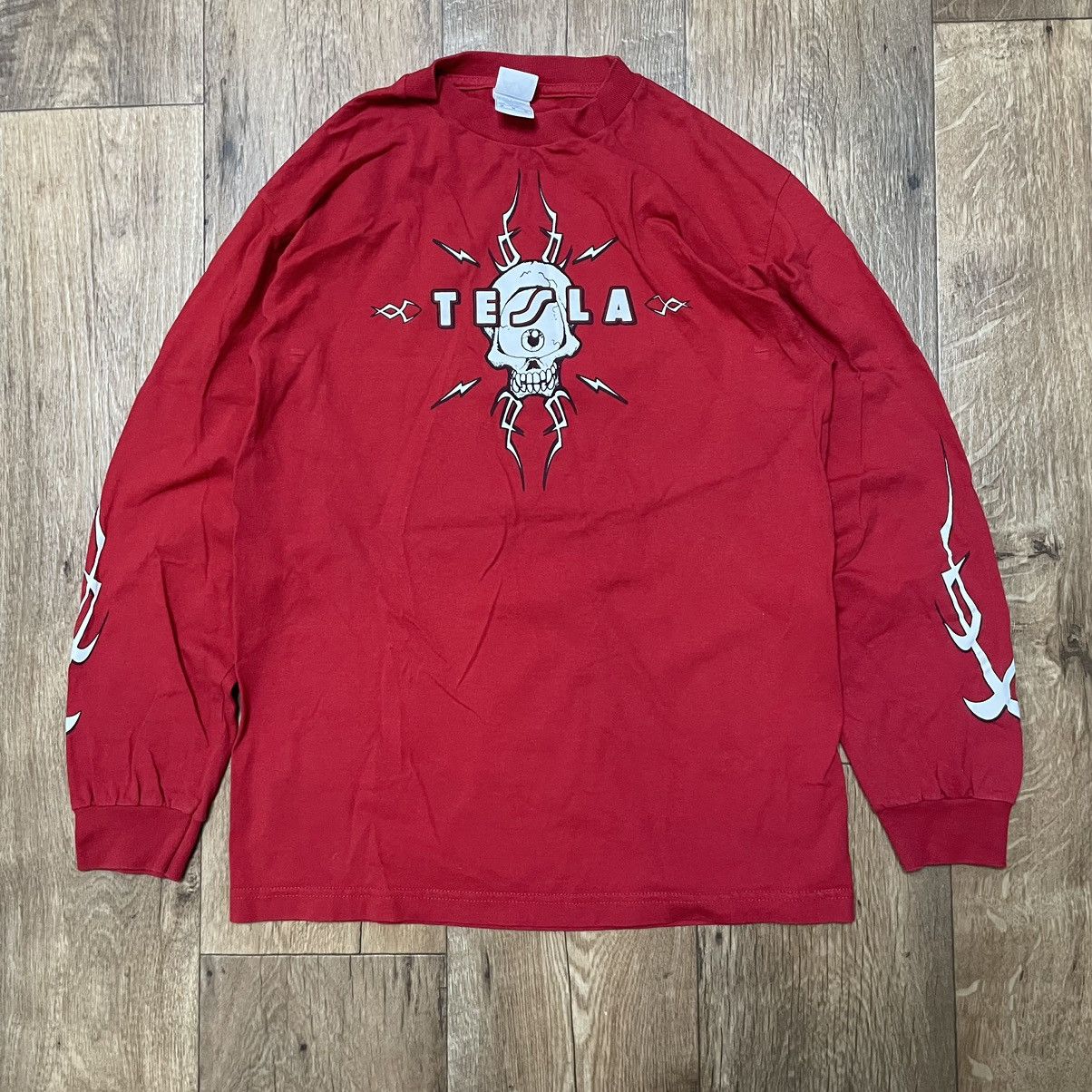 image of Vintage Tesla Band Long Sleeve Aaa in Red, Men's (Size Medium)