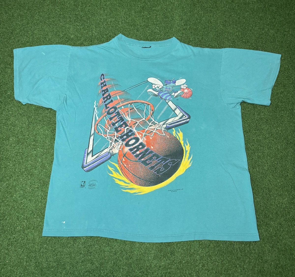 Vtg 90s Charlotte Hornets Magic Johnson Nutmeg Dunk T Shirt