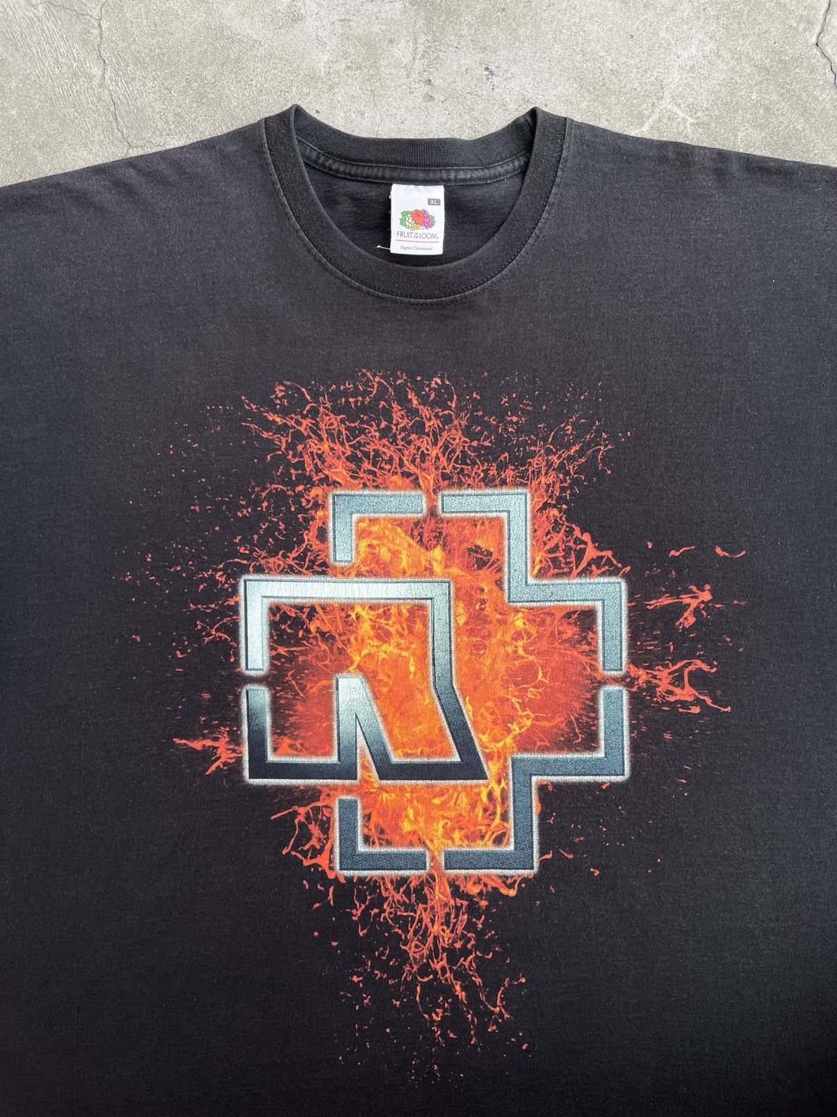 Band Tees 00s Rammstein, Sunfaded T-Shirt; Back: A Line from «Sonne» Size US XL / EU 56 / 4 - 2 Thumbnail