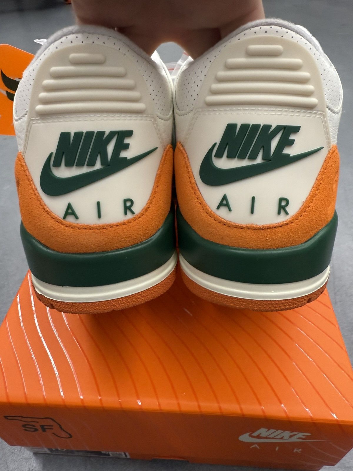 Nike 2025 Jordan 3 Retro SP SoleFly Miami Size US 10 / EU 43 - 6 Thumbnail
