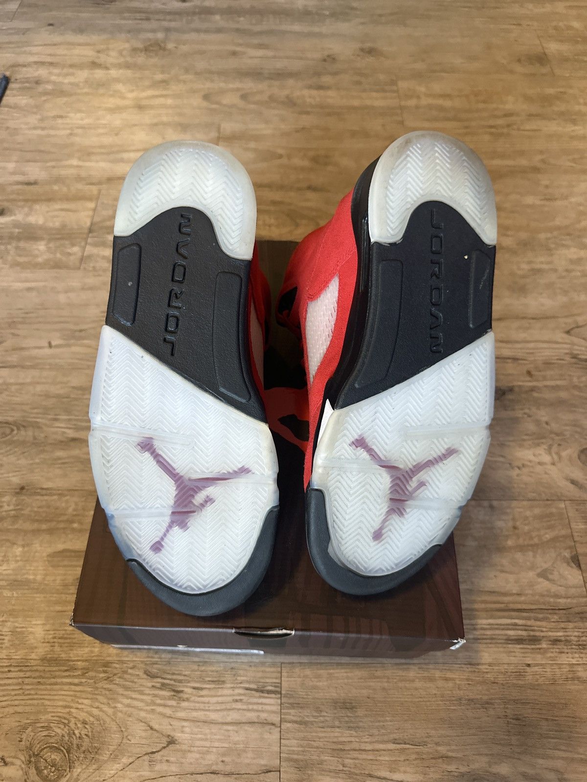 Jordan Brand Jordan 5 Raging Bull Size US 11 / EU 44 - 4 Thumbnail