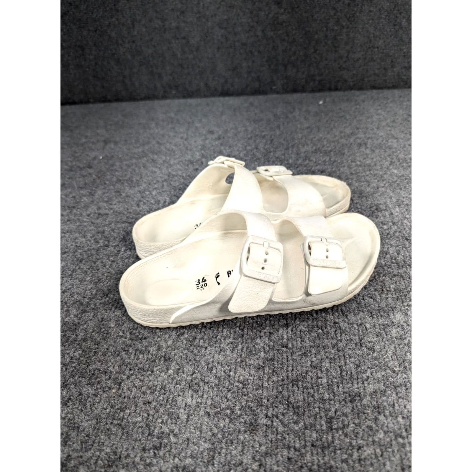 Birkenstock VINTAGE Birkenstock Arizona Eva White Sandal Unisex Men 3.5 (34) Sandal Buckle Eva M White Arizona Birkenstock Sandal 3.5 (34) Mens Womens Size ONE SIZE - 3 Thumbnail