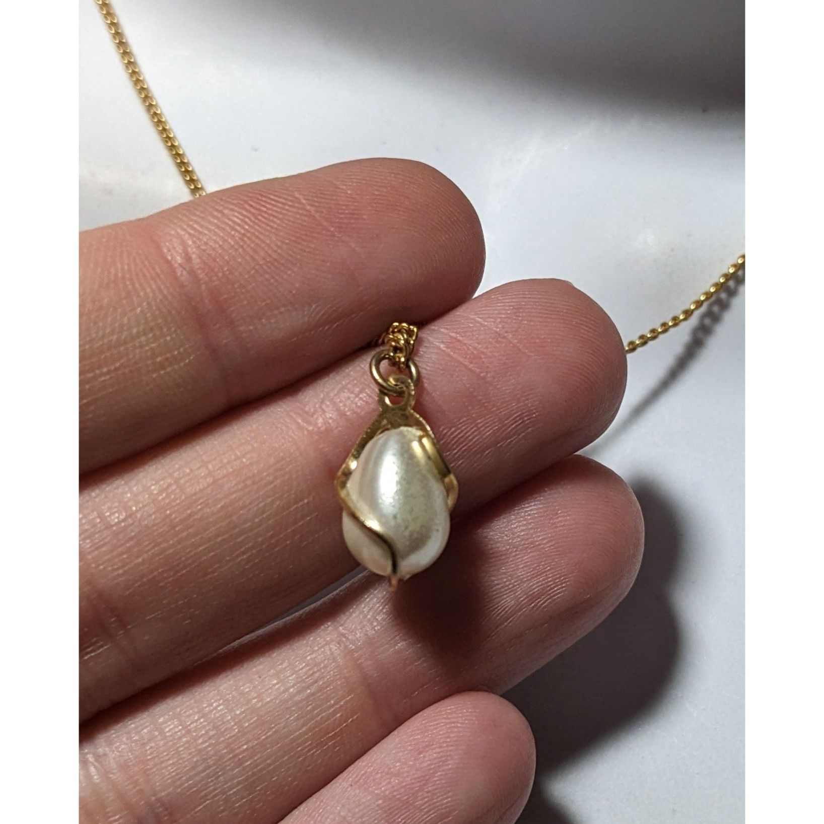 Other Elegant Swirl Wrapped Pearl Pendant Necklace Size ONE SIZE - 12 Thumbnail