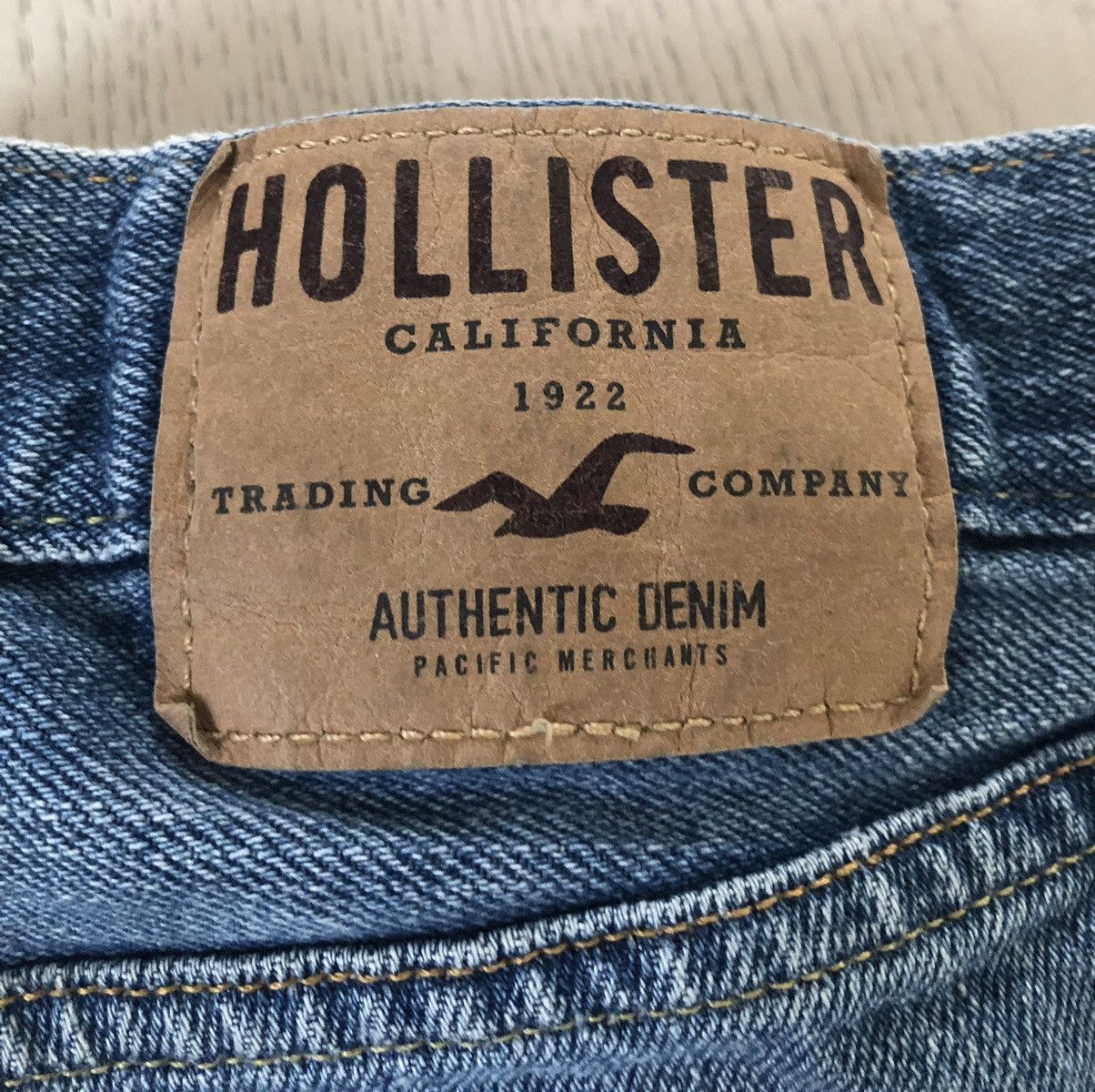 Hollister HOLLISTER Light Wash Stretch Denim Skinny Jean Men's Blue Size US 33 - 6 Thumbnail